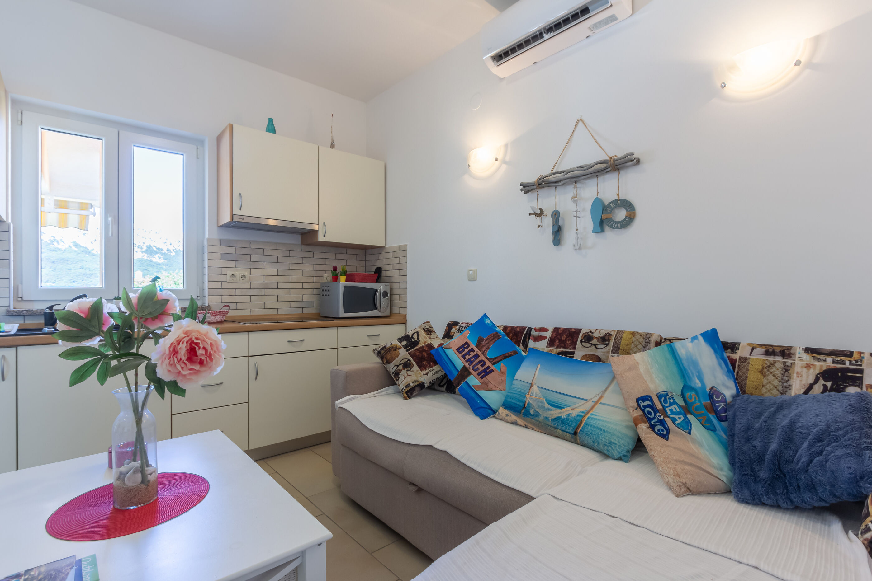 Apartments Ema i Mislav 79634-A1
