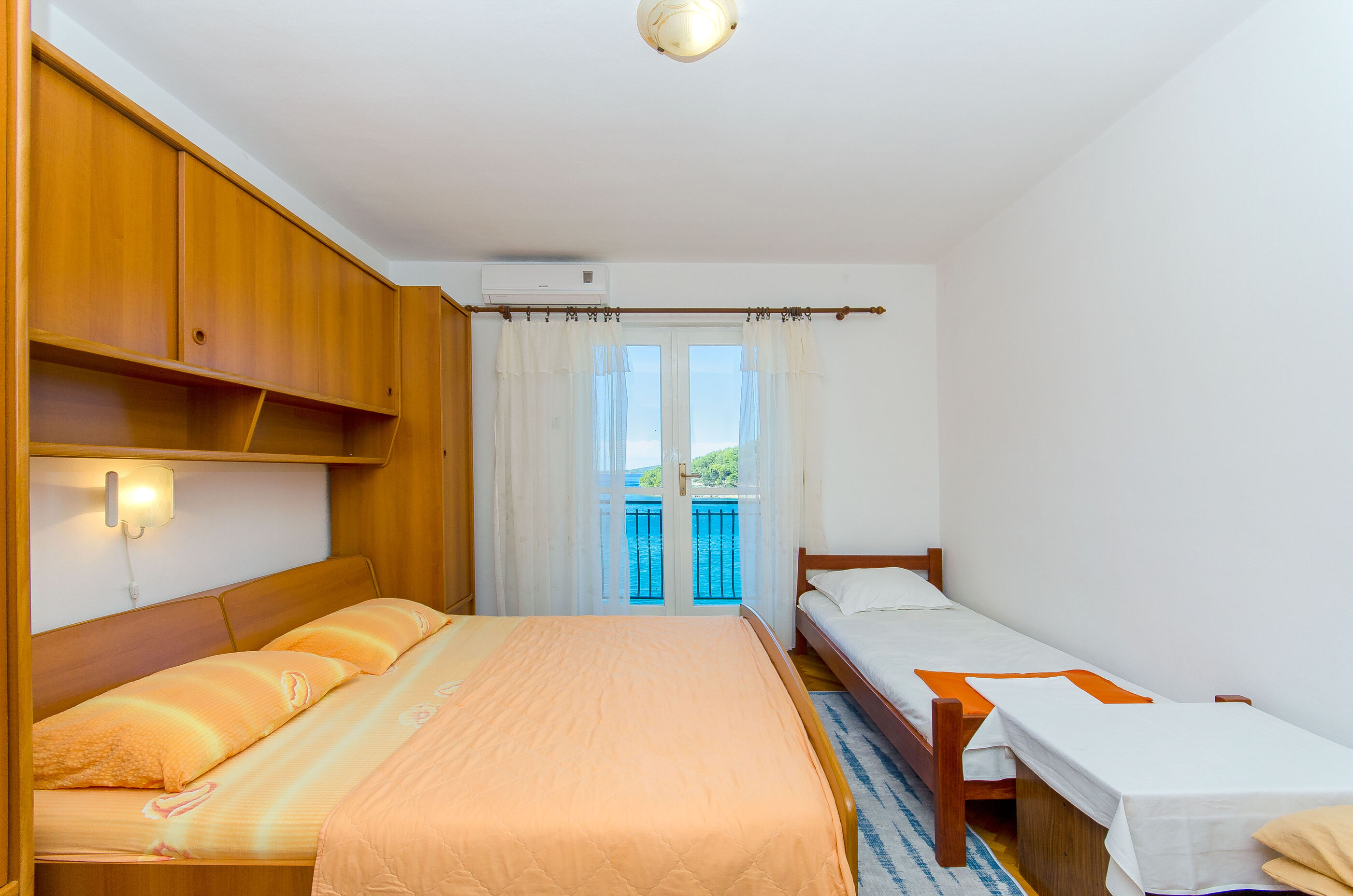 Apartments Moloco 79241-A1