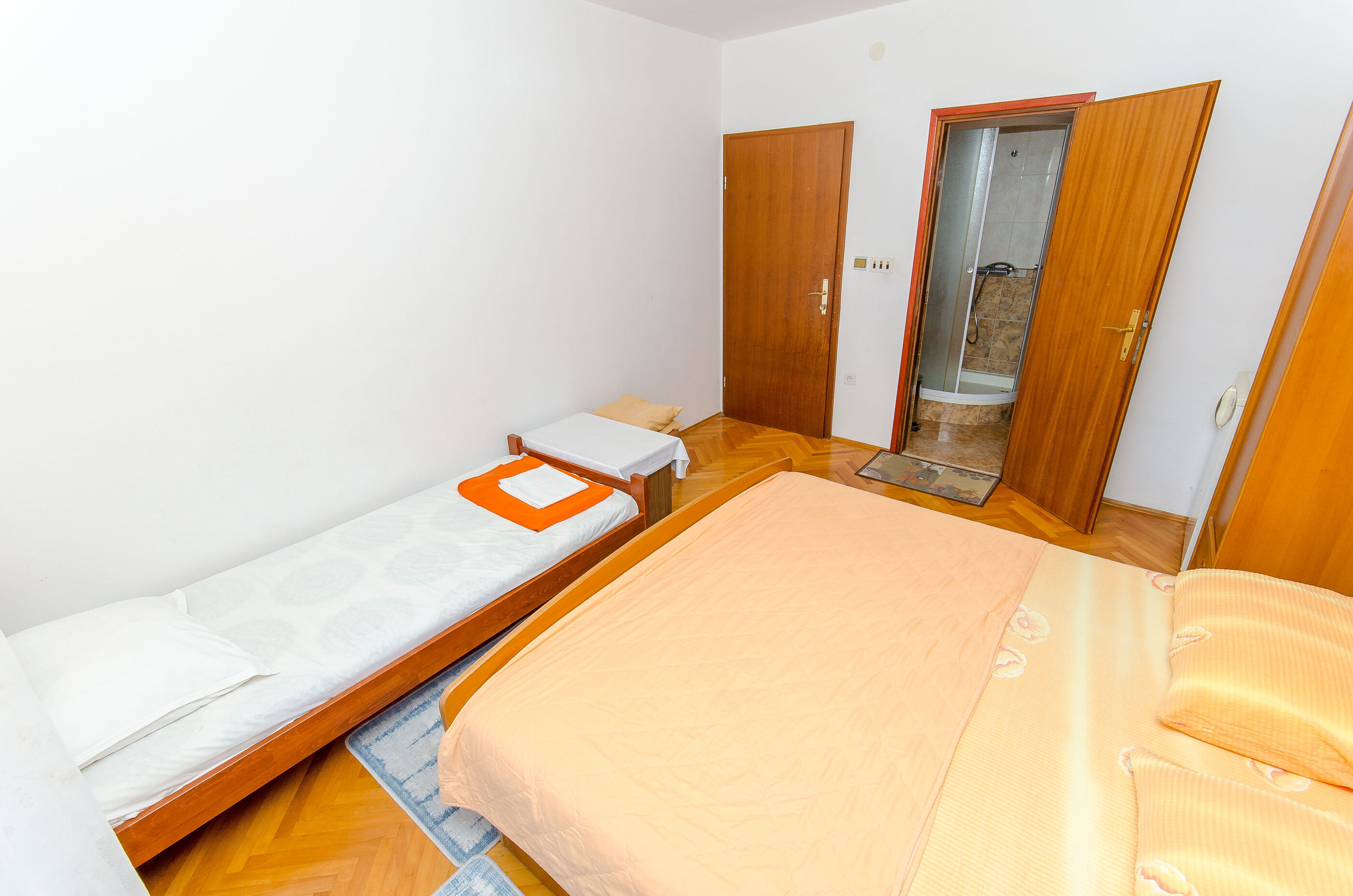 Apartments Moloco 79241-A1