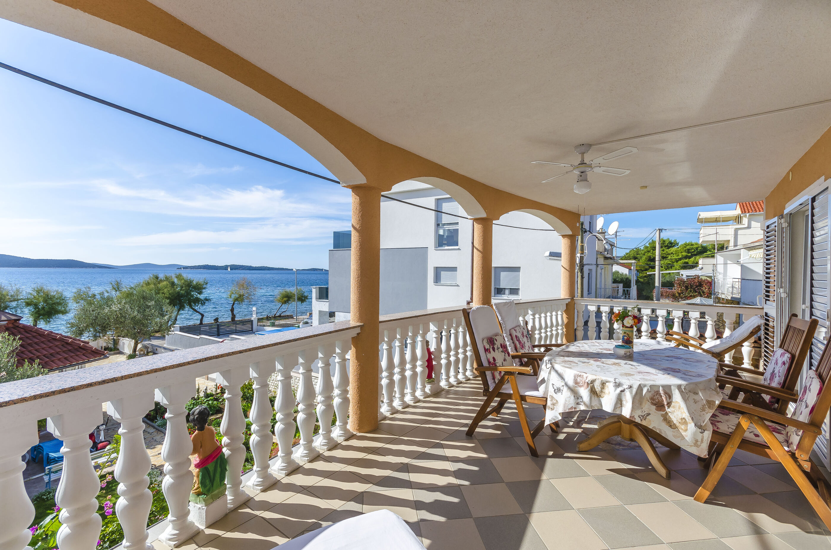 Apartments Ivanka on the beach 79411-A1