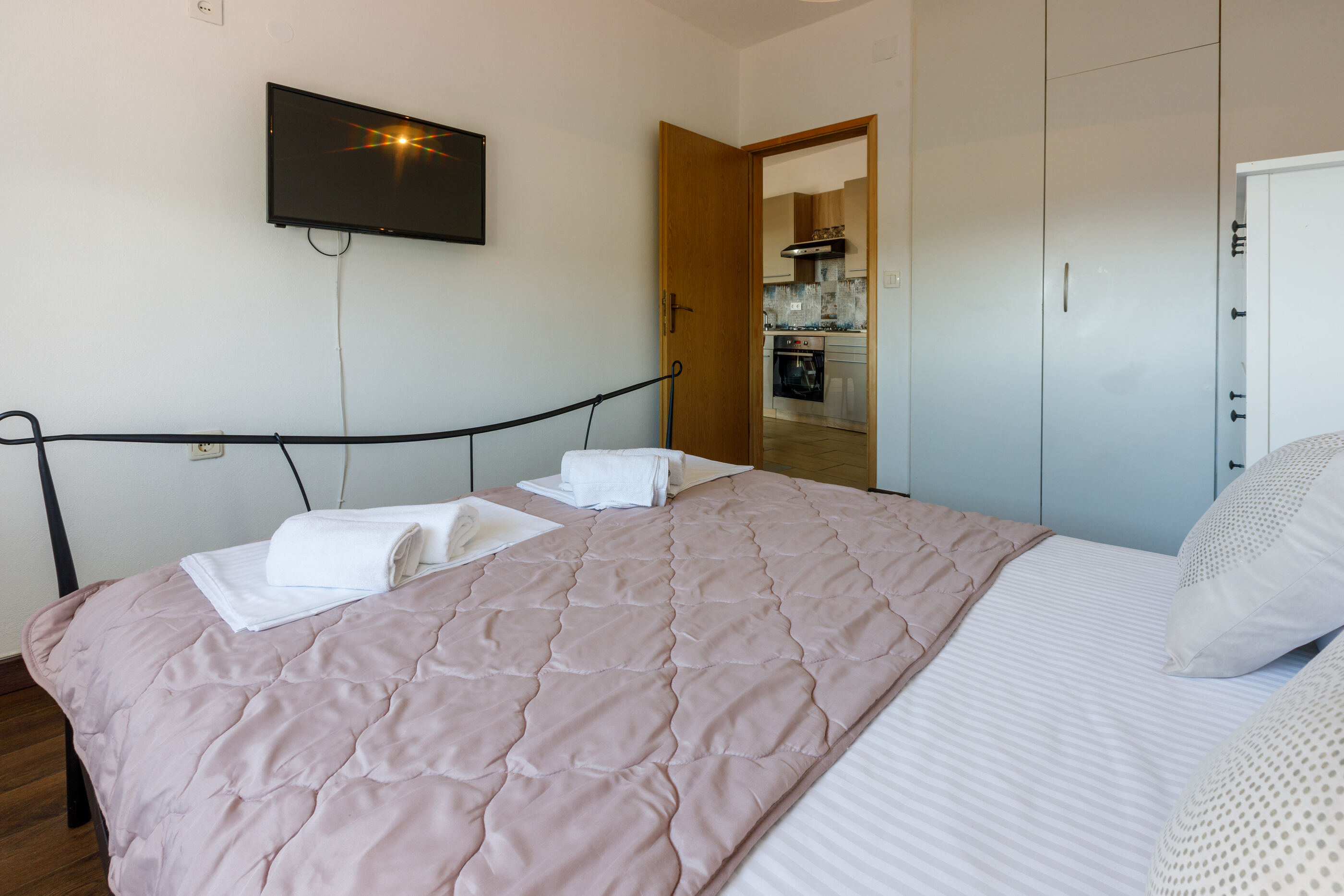 Apartments Franka 79401-A2