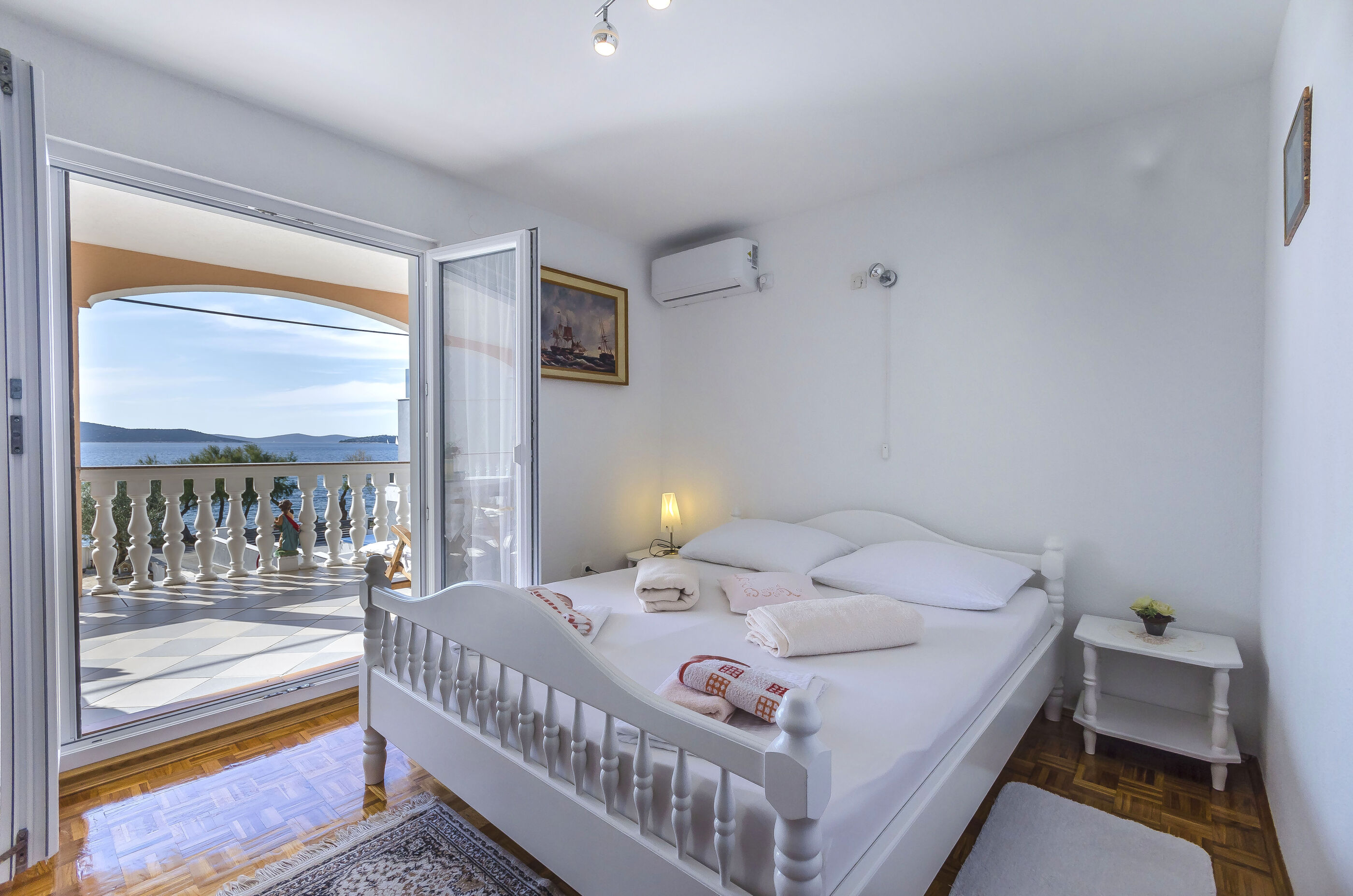 Apartments Ivanka on the beach 79411-A1