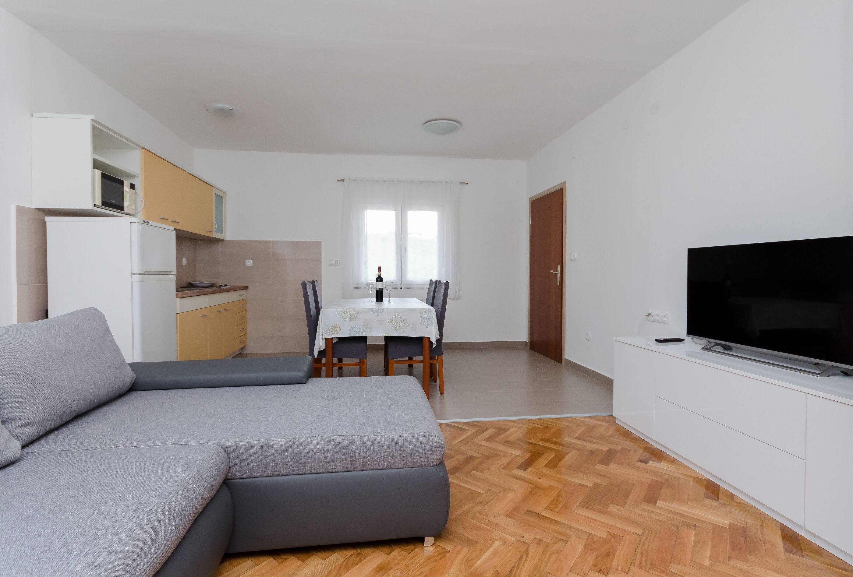 Apartments Slavica 88021-A2