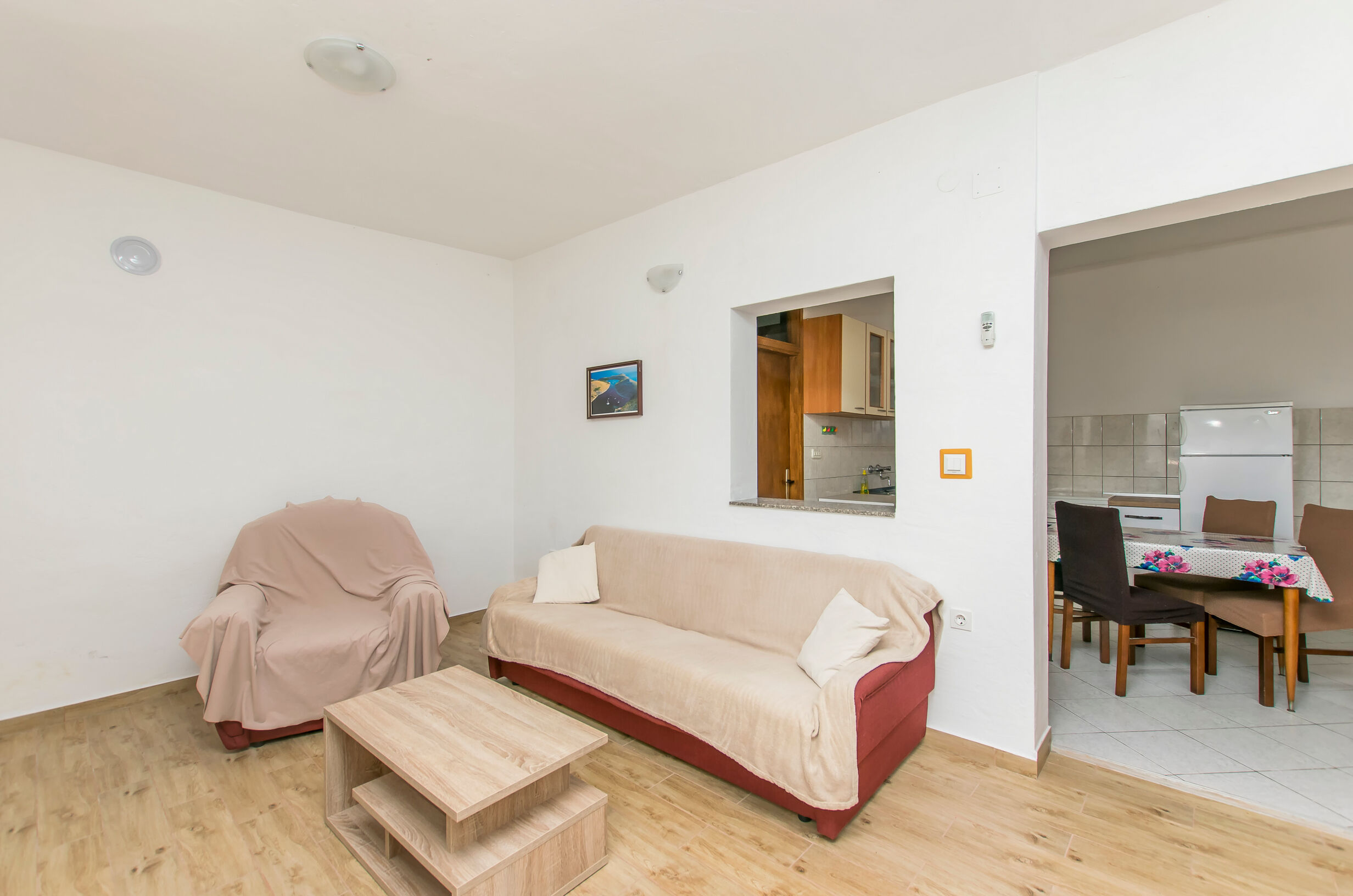 Apartments Kata 14401-A1