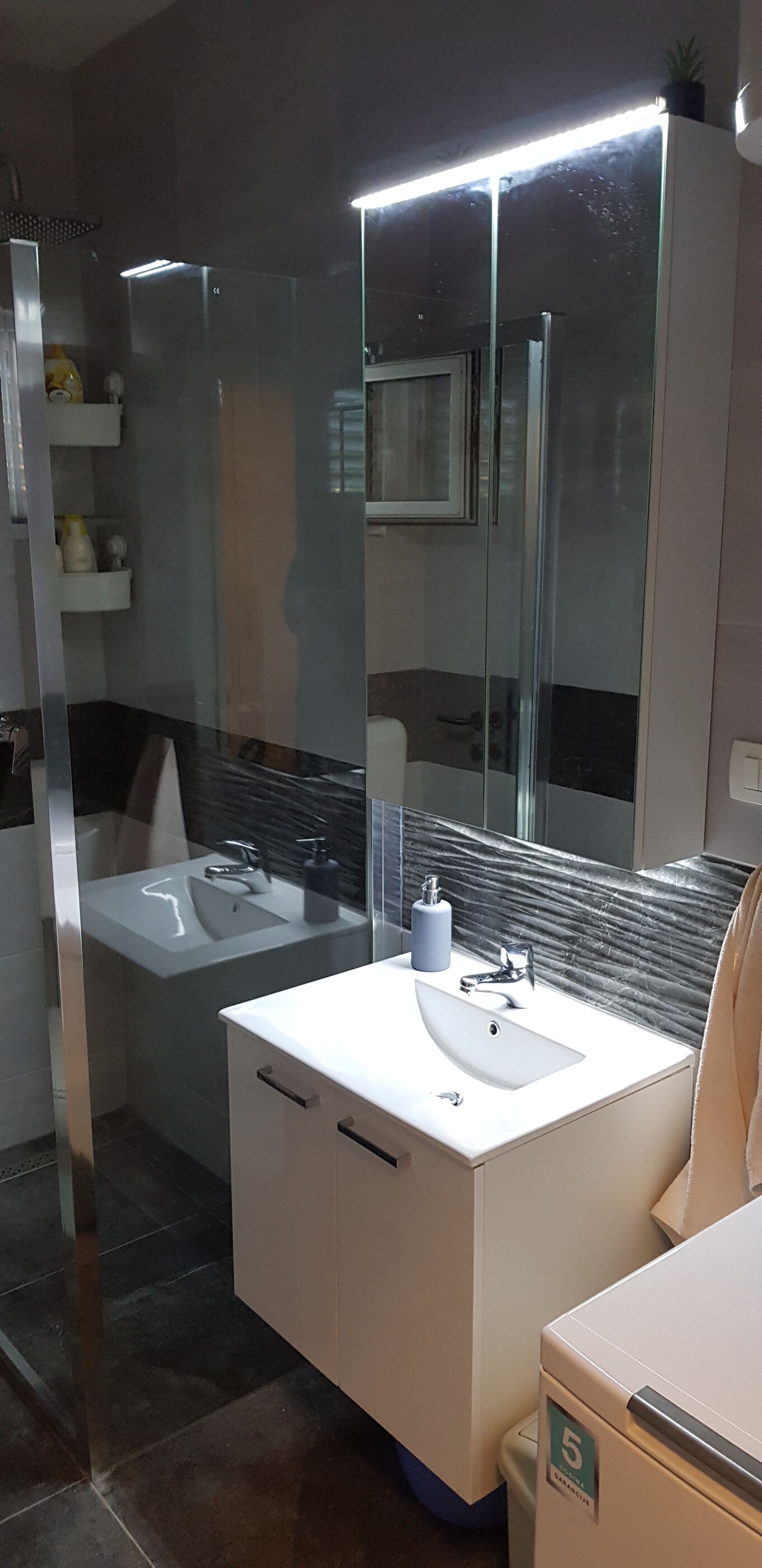 Apartments Jakov 41861-A1