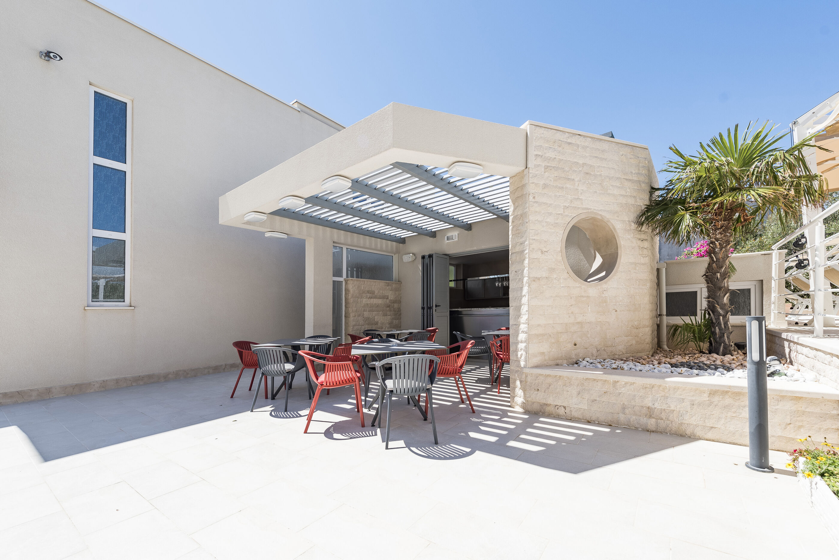 Apartments DYANA 28051-A2
