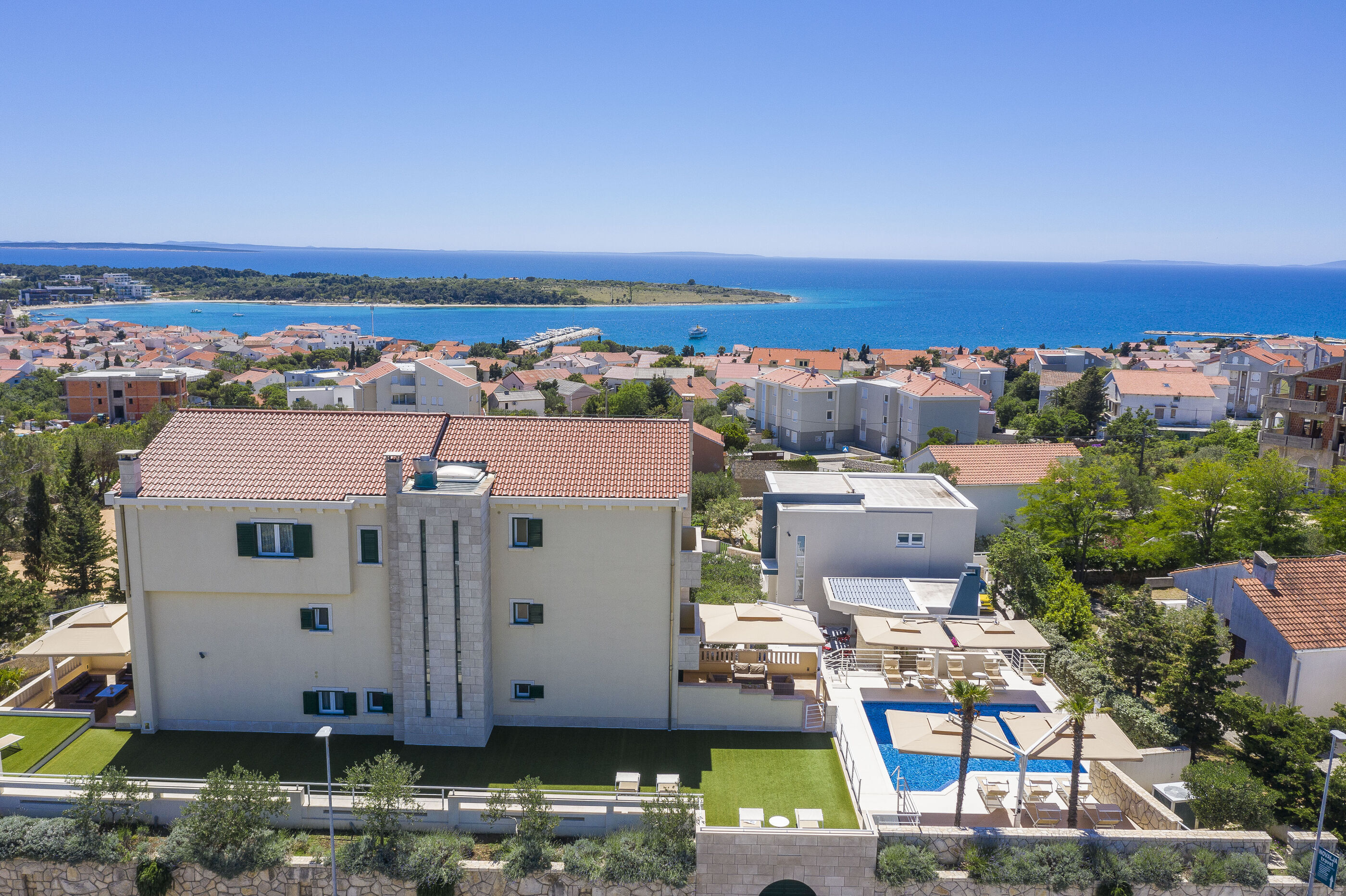 Apartments DYANA 28051-A2