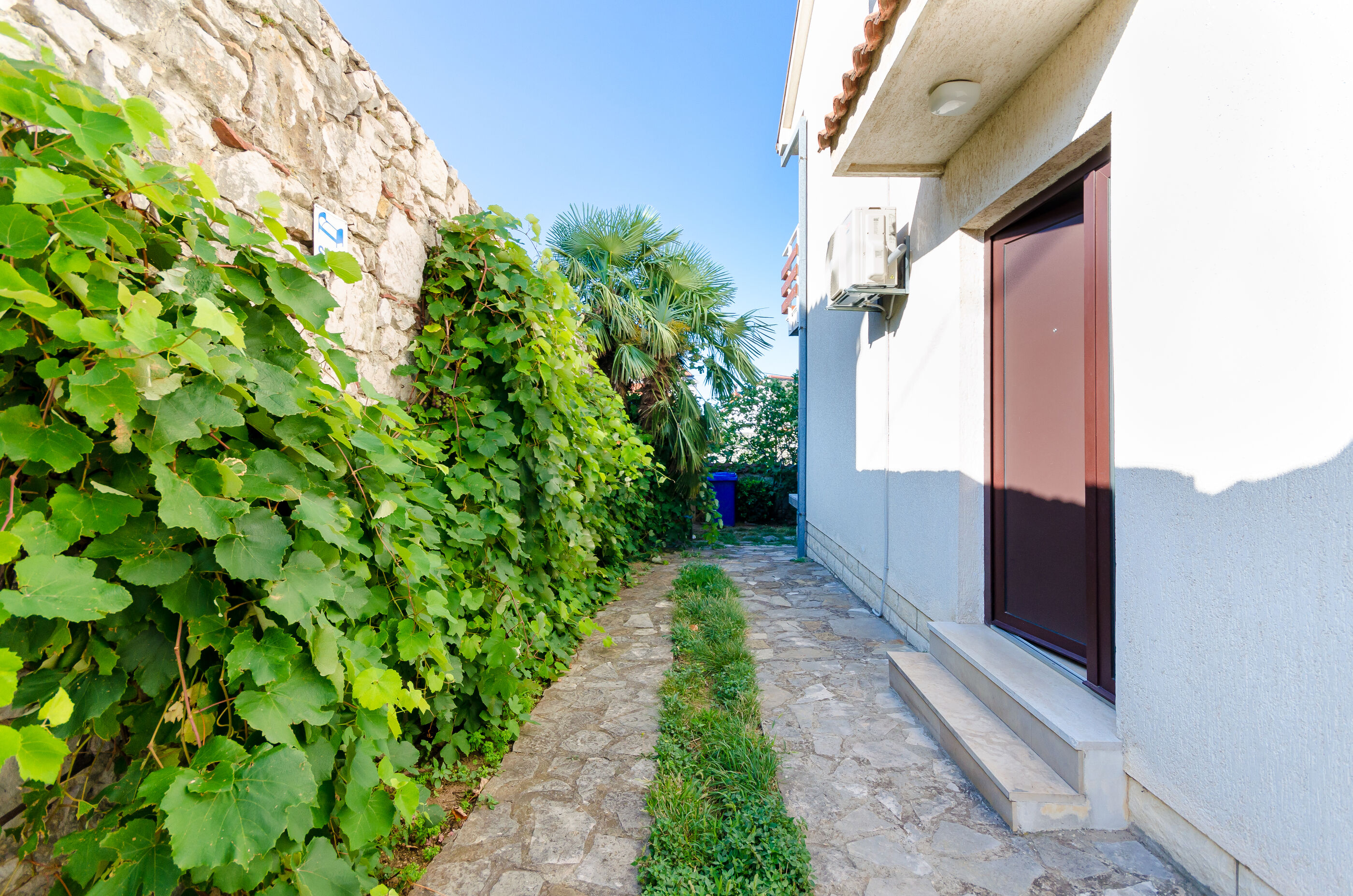 House Andrijana 61631-K1