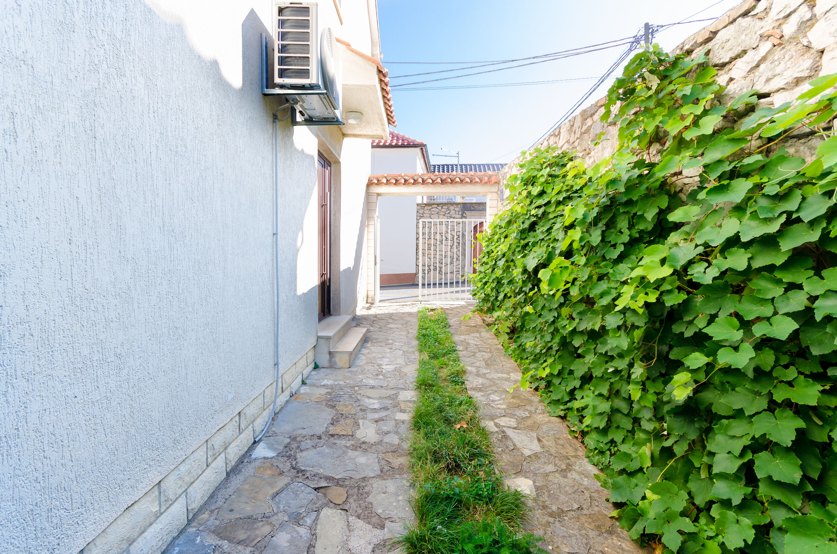 House Andrijana 61631-K1