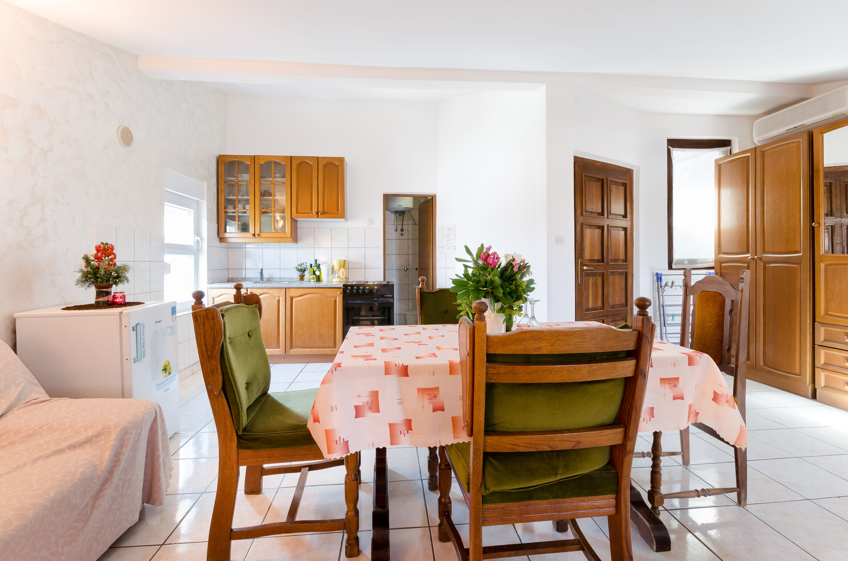 Apartments Drago 70881-A7