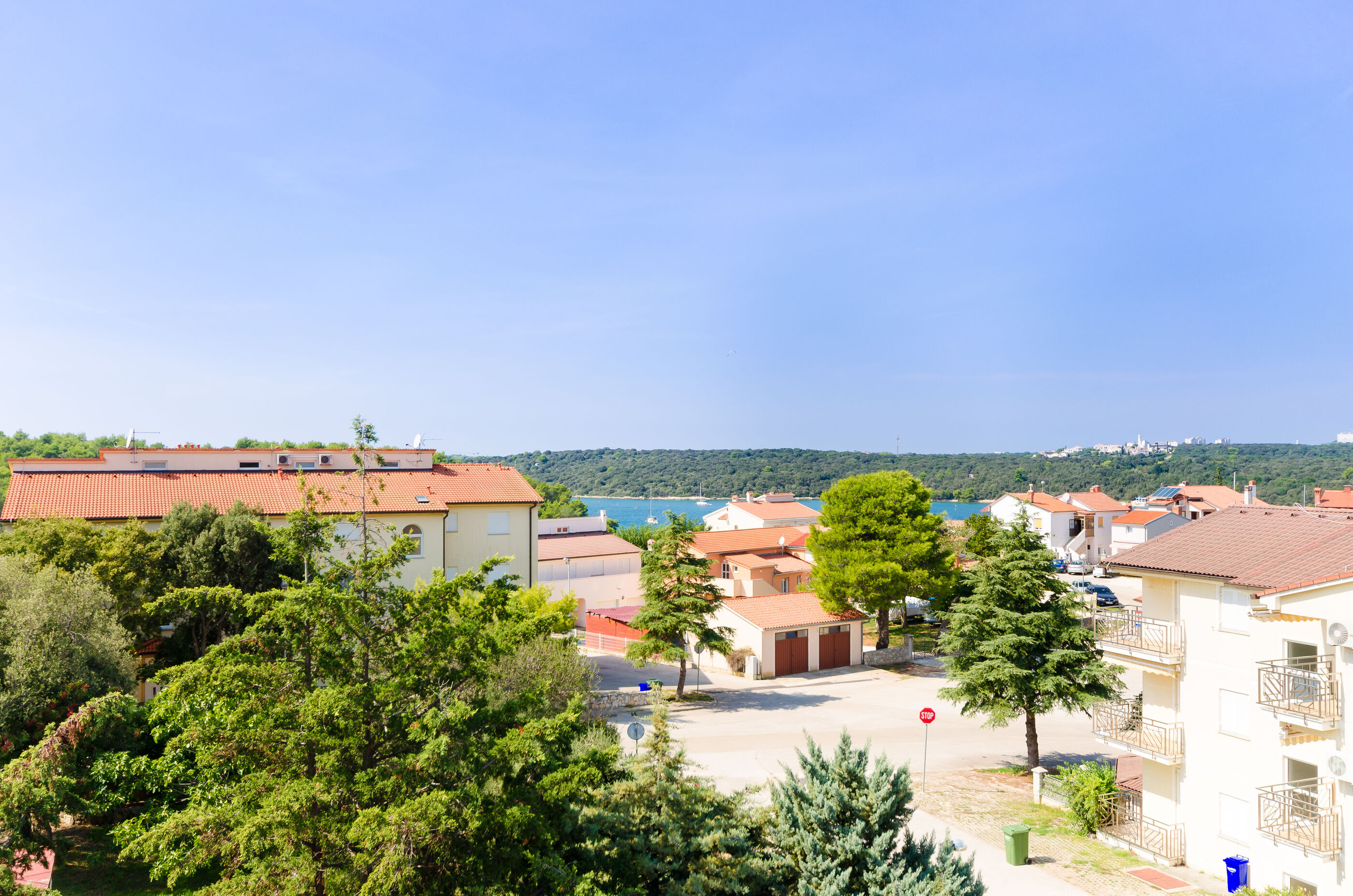 Apartments Drago 70881-A7