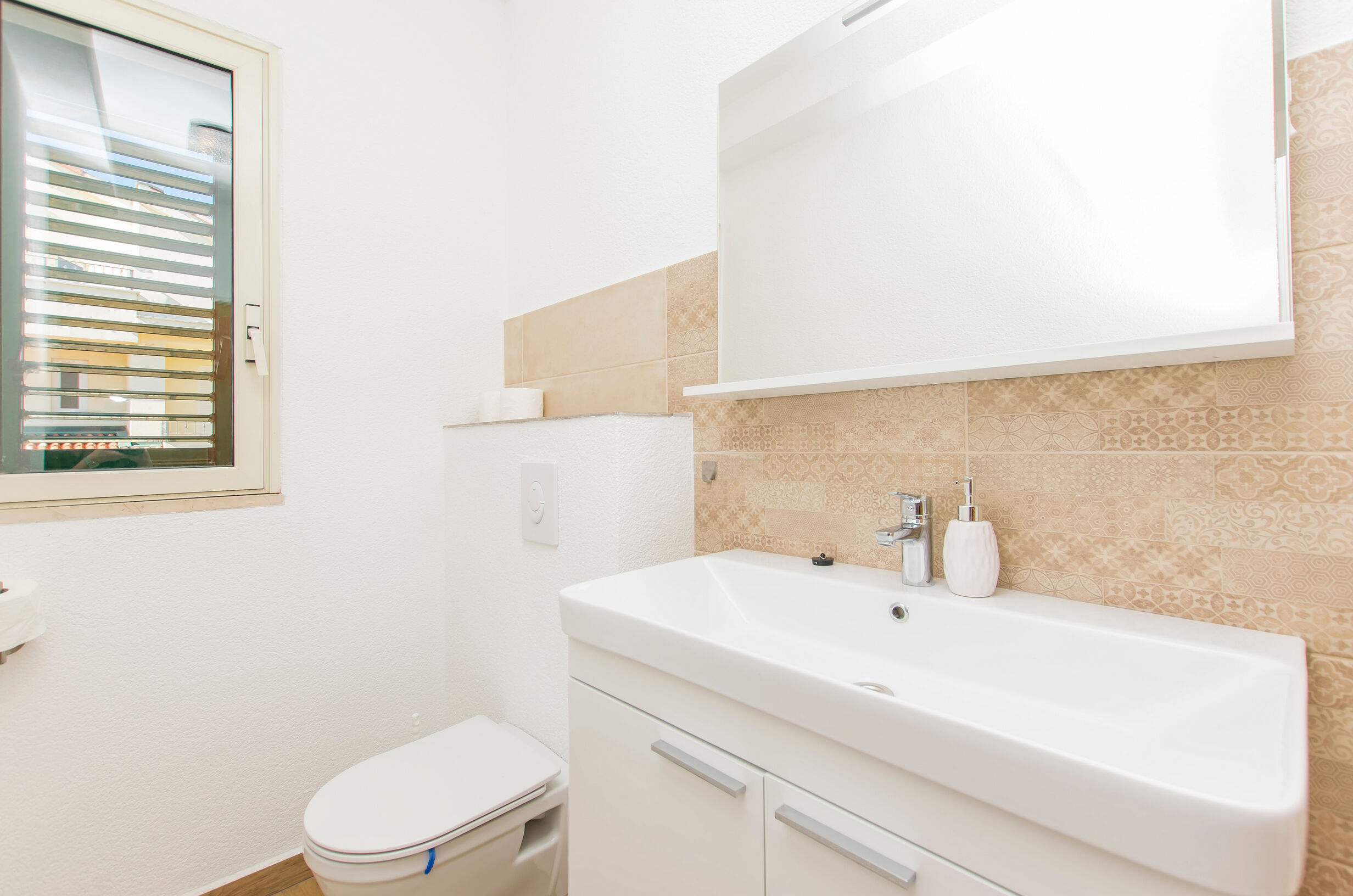 Apartments Daniela Della 58081-A1