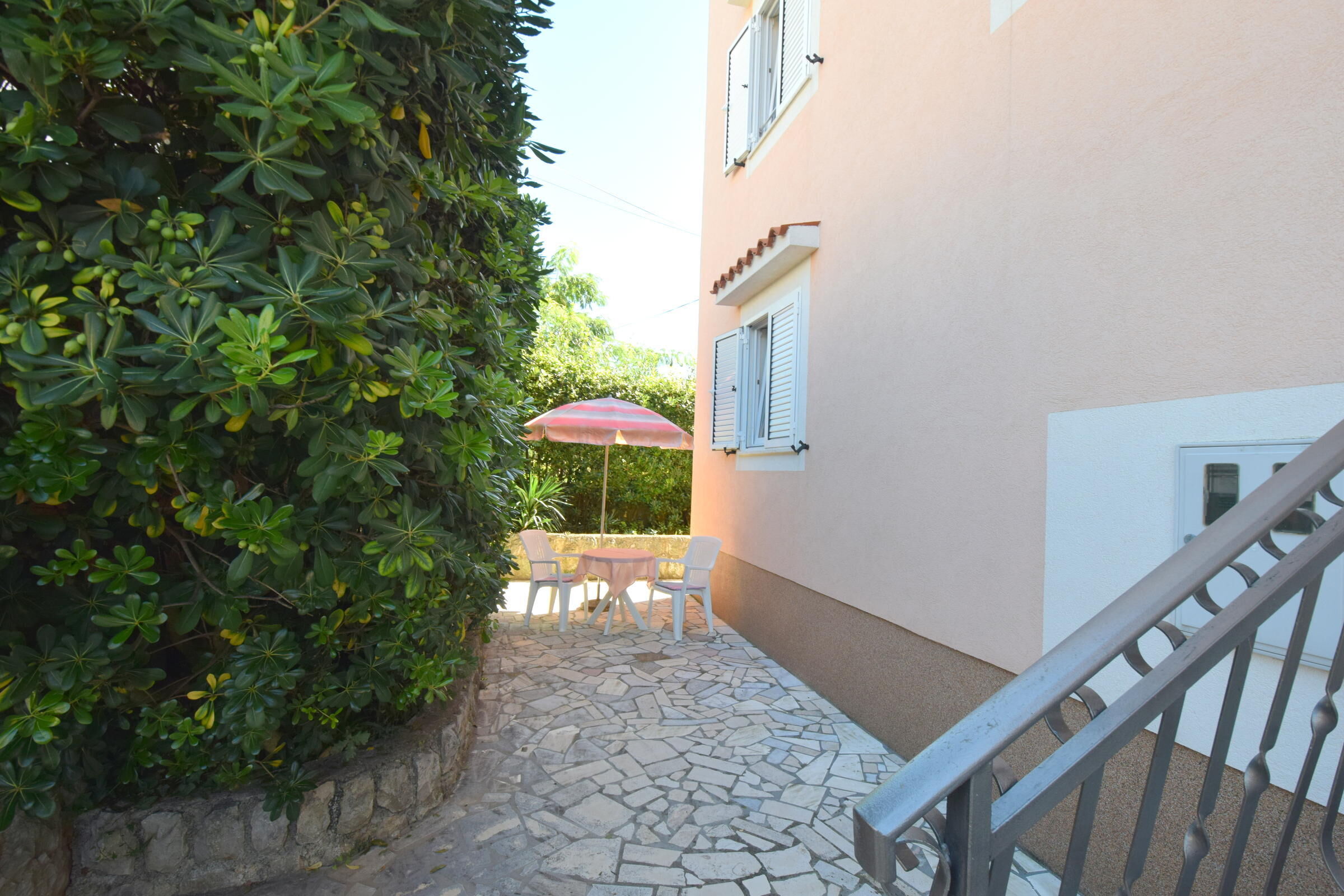 Apartments Jelka 62215-A1