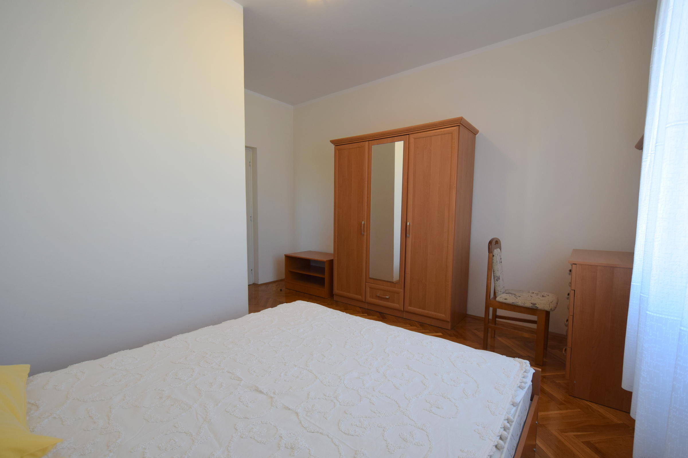 Apartments Jelka 62215-A2