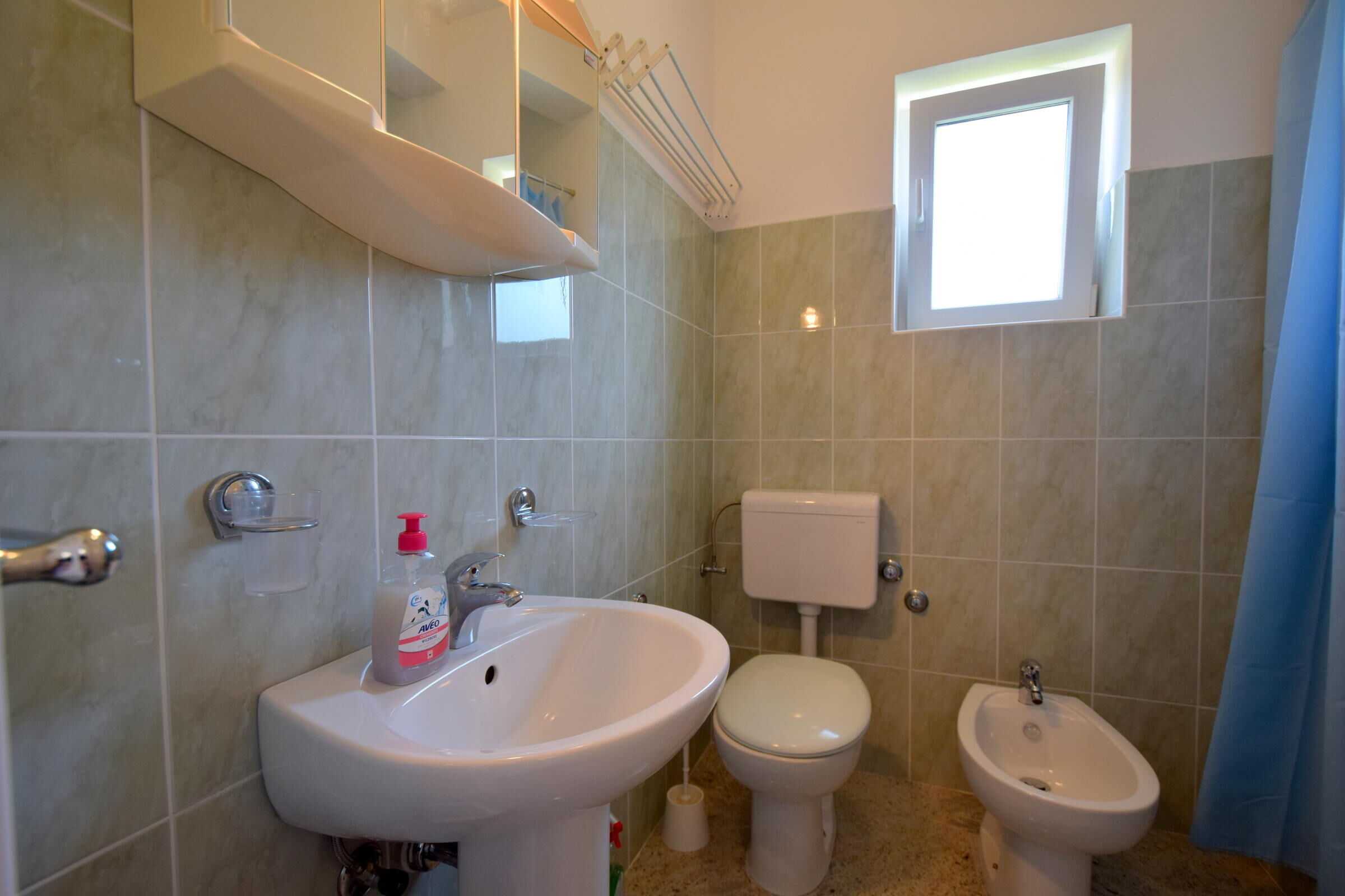Apartments Jelka 62215-A2