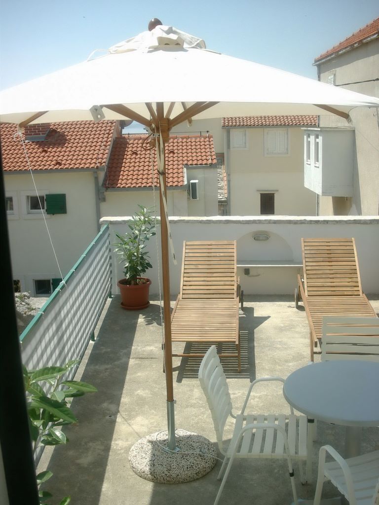 Apartments Cukarin 79662-A1