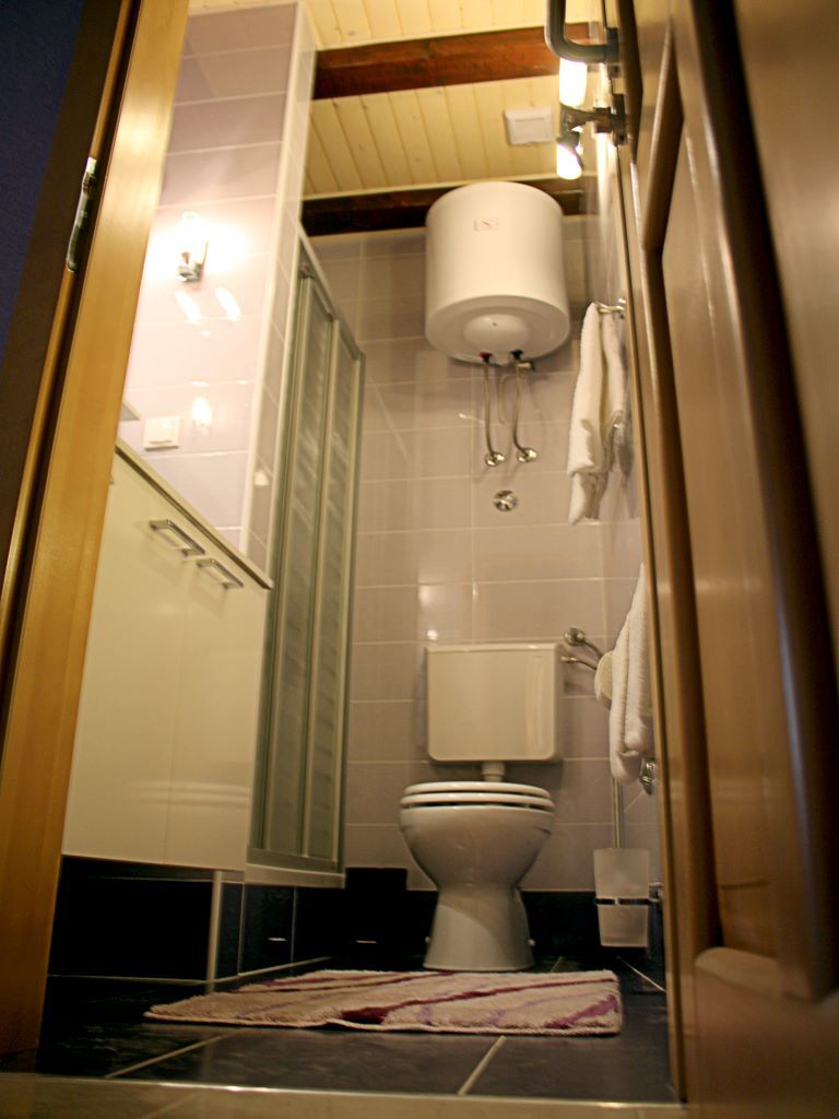 Apartments Cukarin 79662-A1