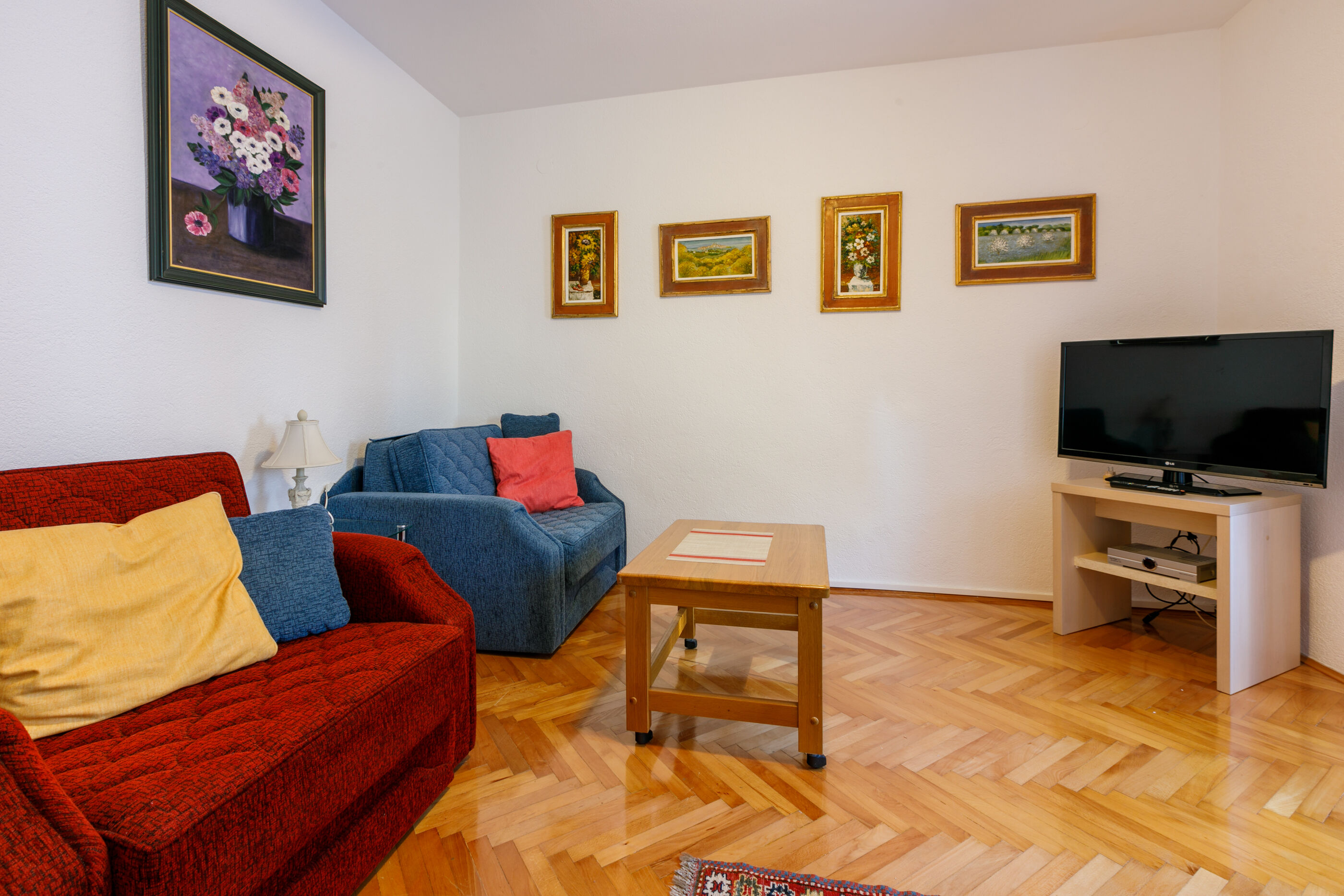 Apartments Villa 7 62467-A2