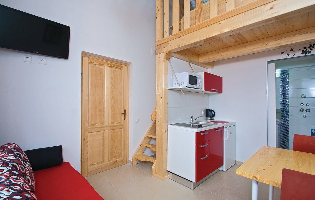House Orbanin 74194-A3