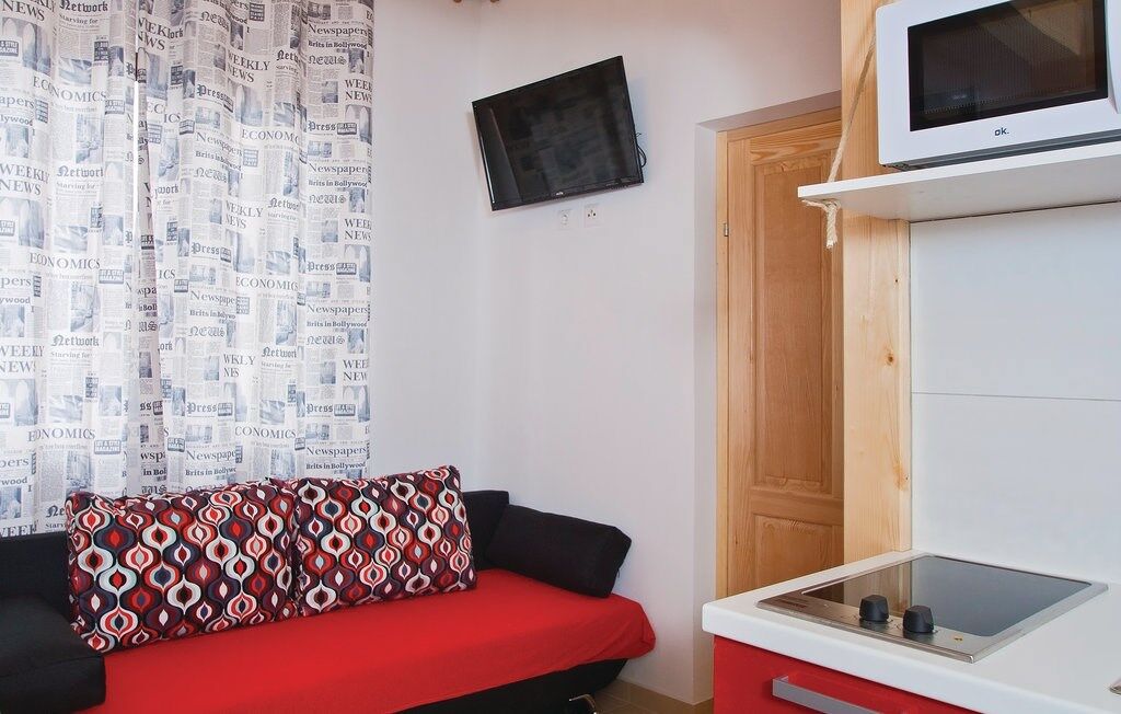 House Orbanin 74194-A3