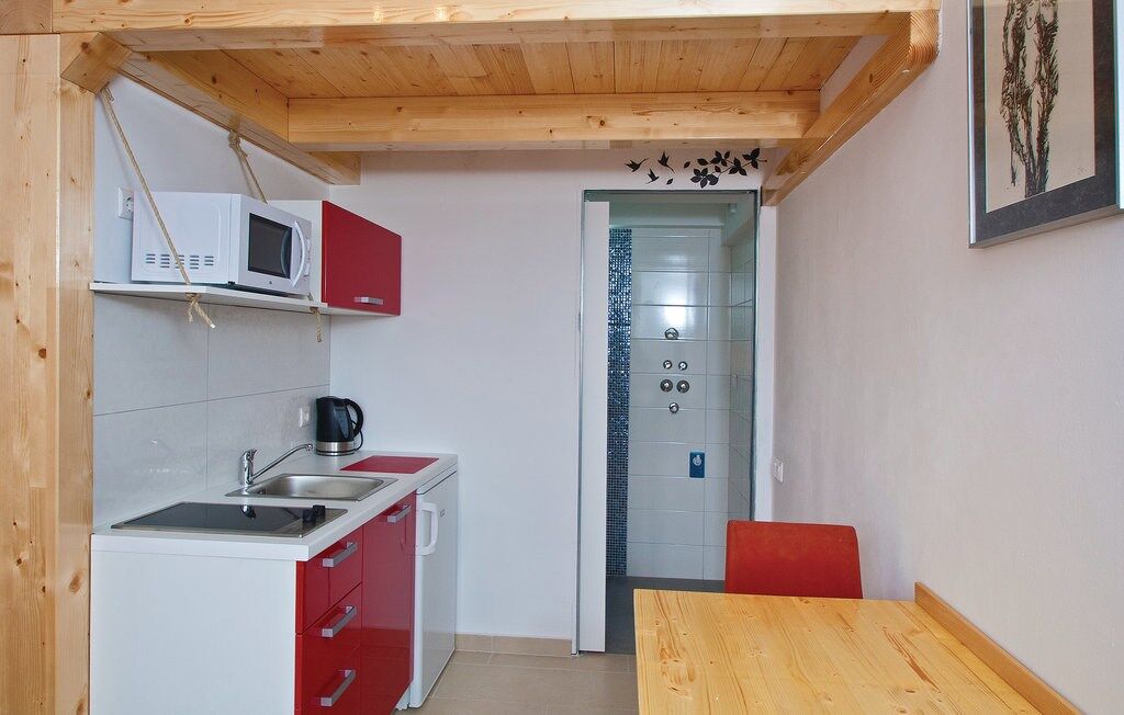 House Orbanin 74194-A3