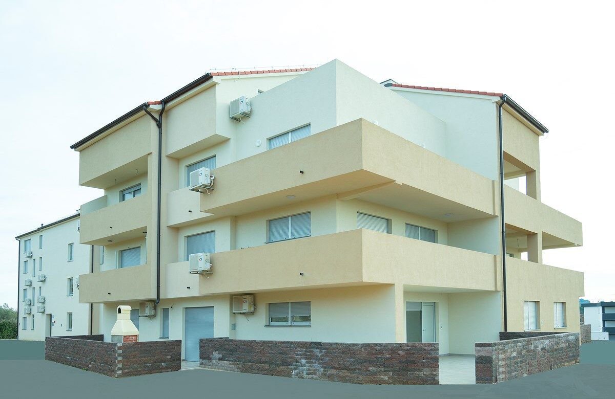 House Zoran 74195-A1
