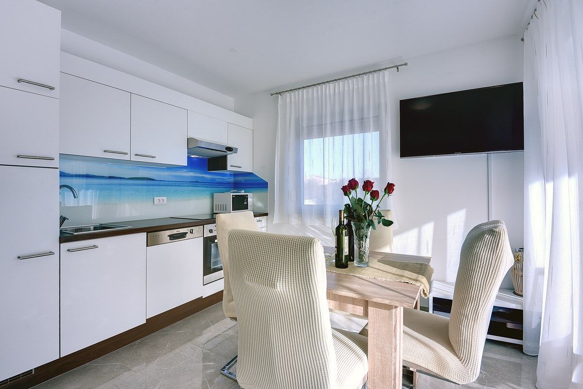 House Zoran 74195-A1