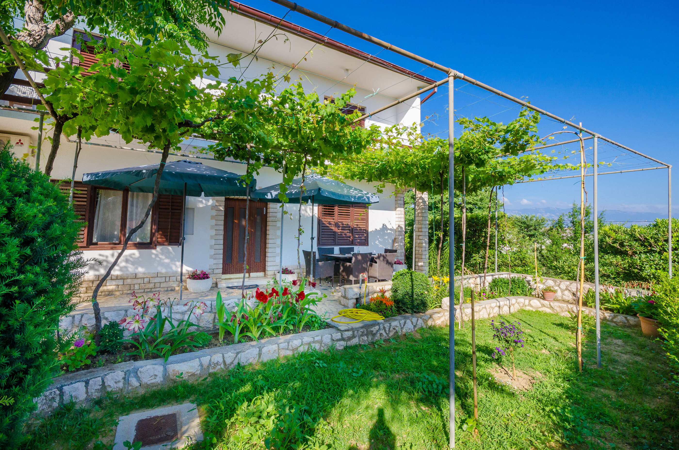 Apartments Marija & Lino Accommodation in Rab