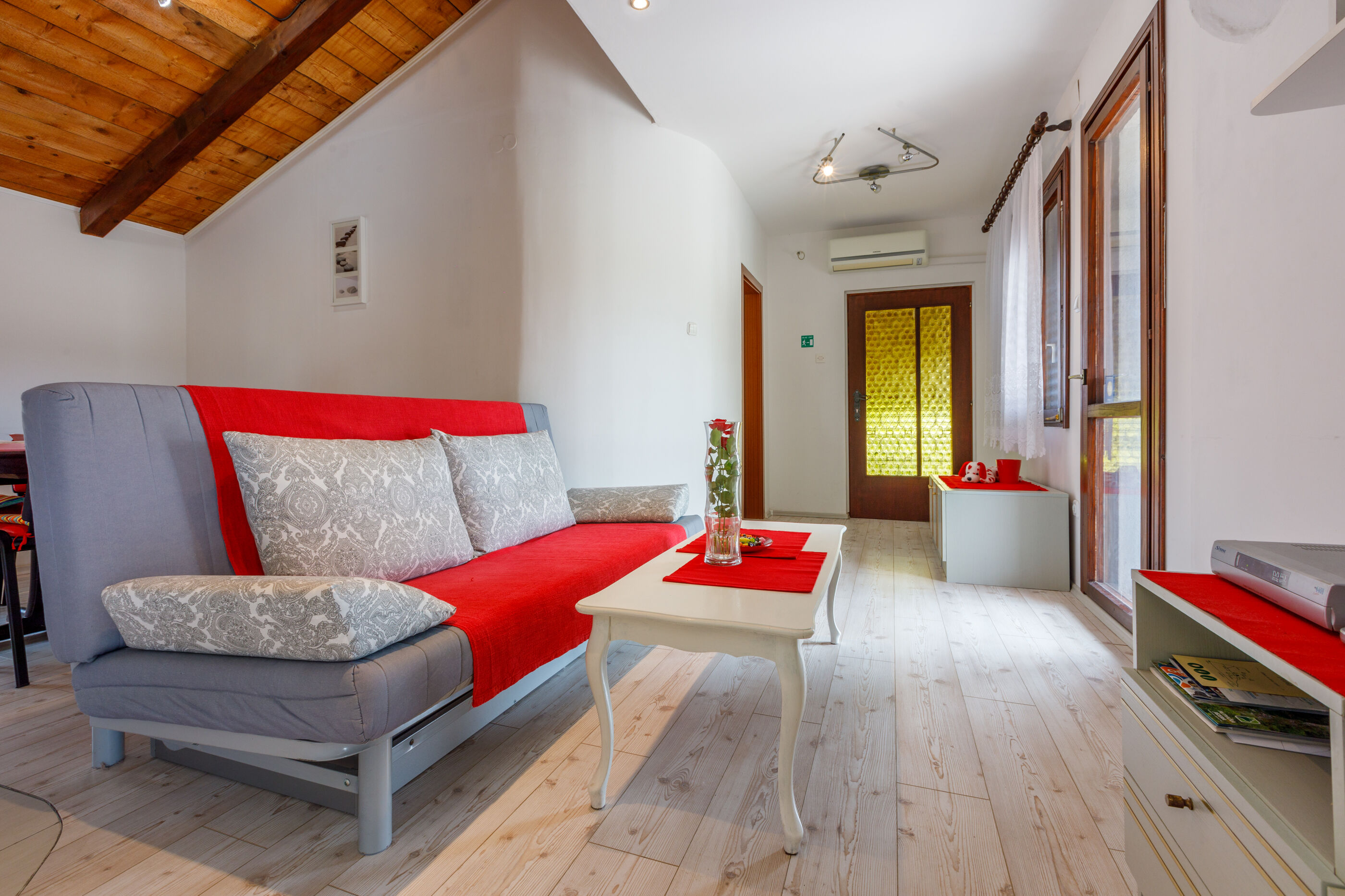 Apartments Ledy 79031-A2