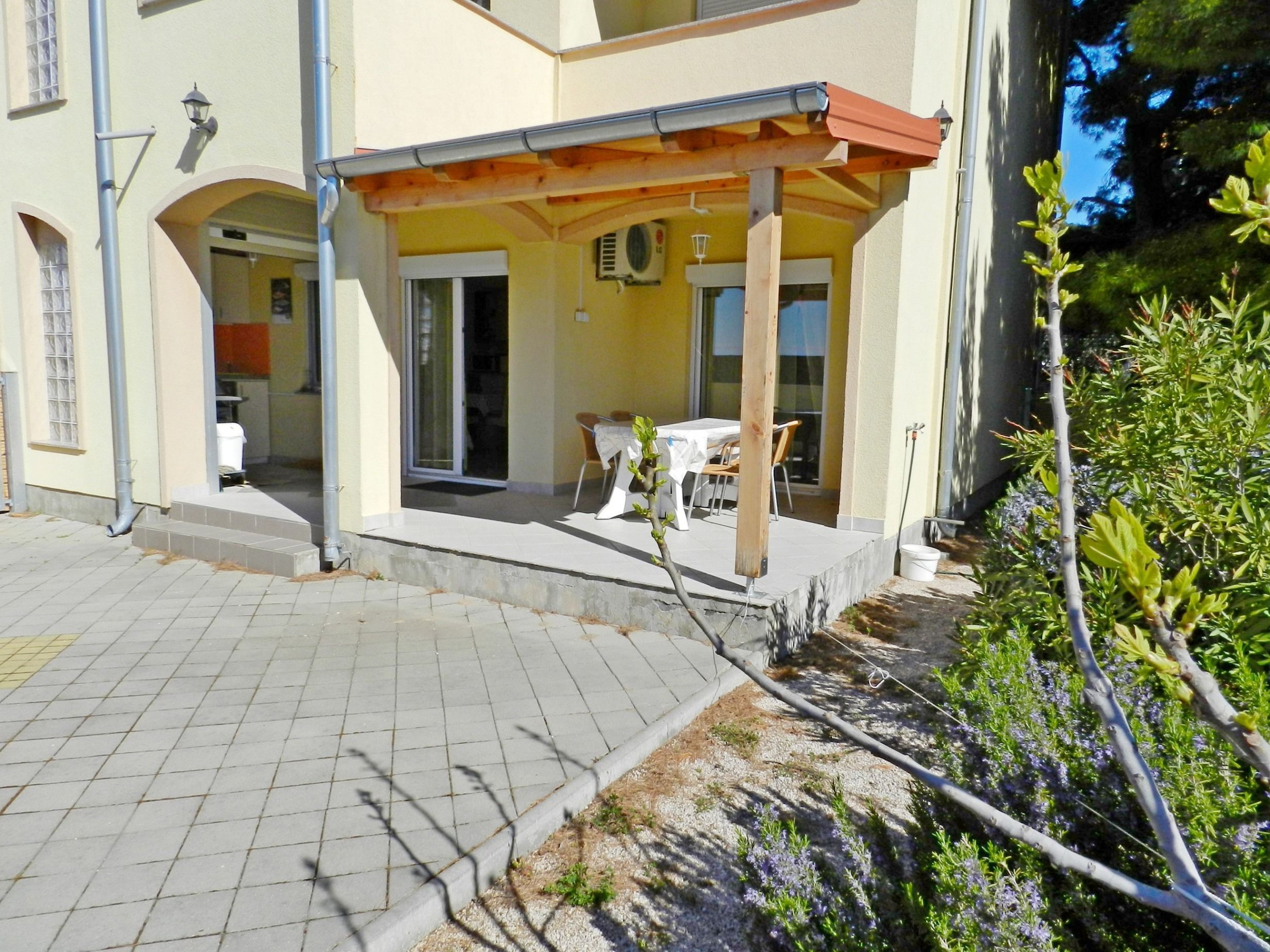 Apartment Darko 57251-A1