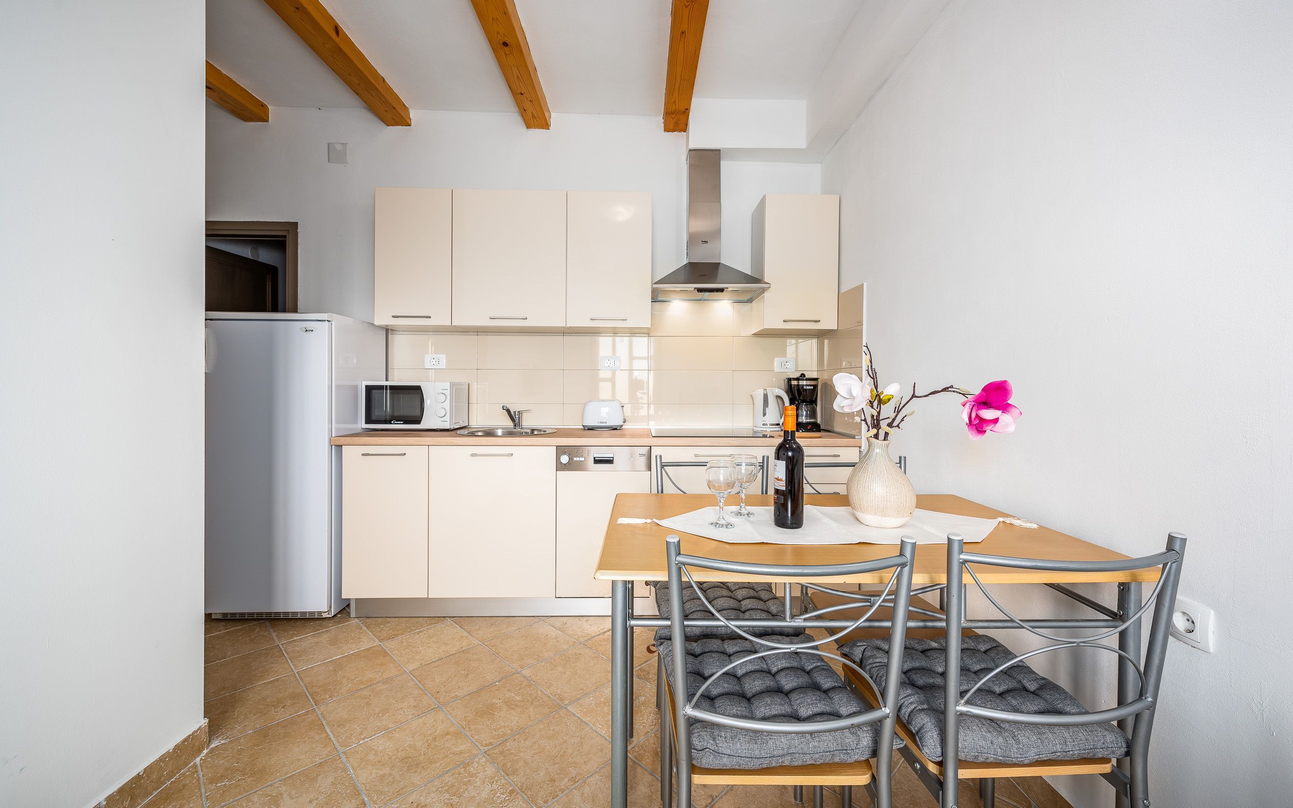 Apartments Wellness 75751-A8