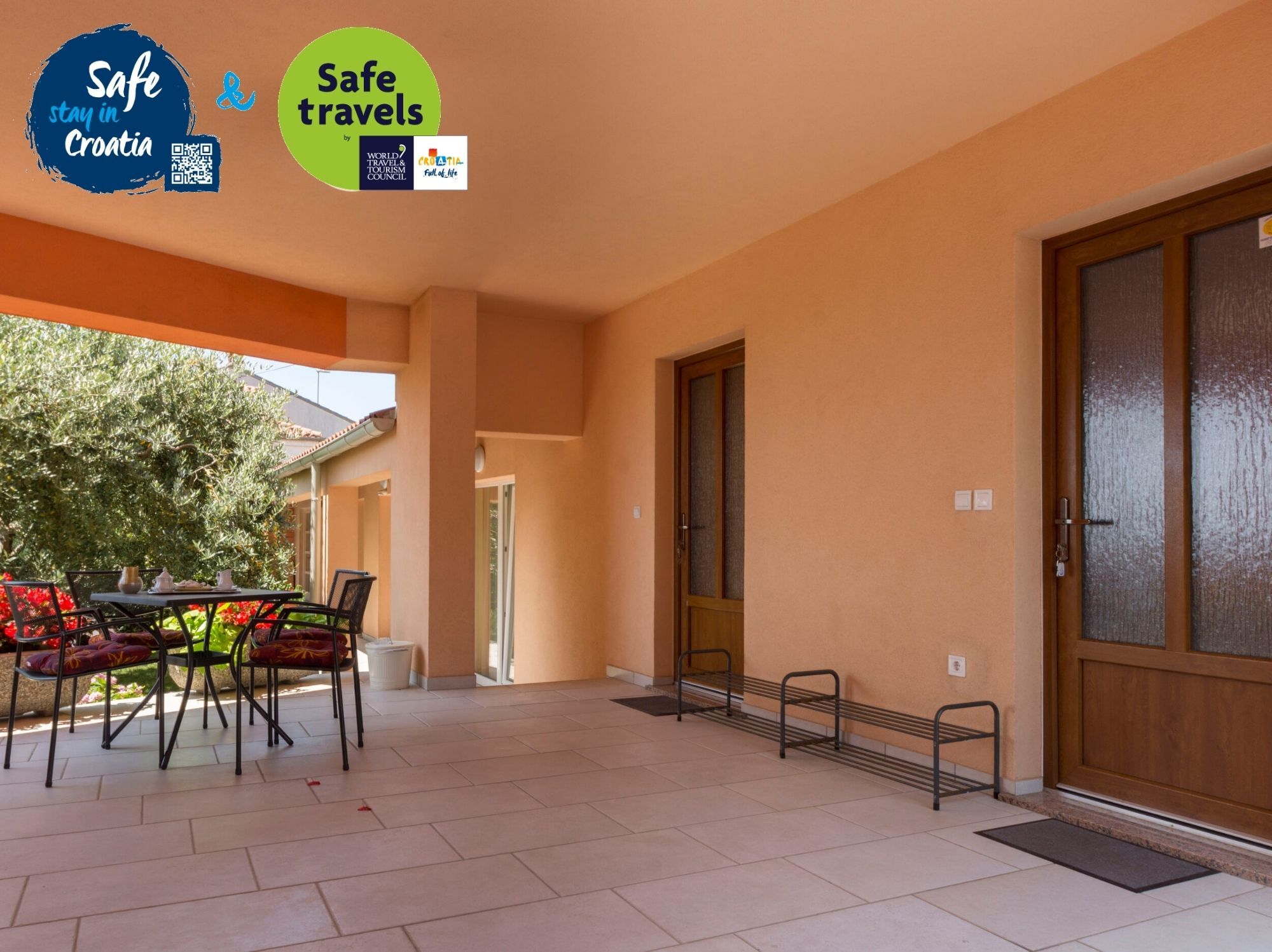 Apartments Petra near beach 70851-A2