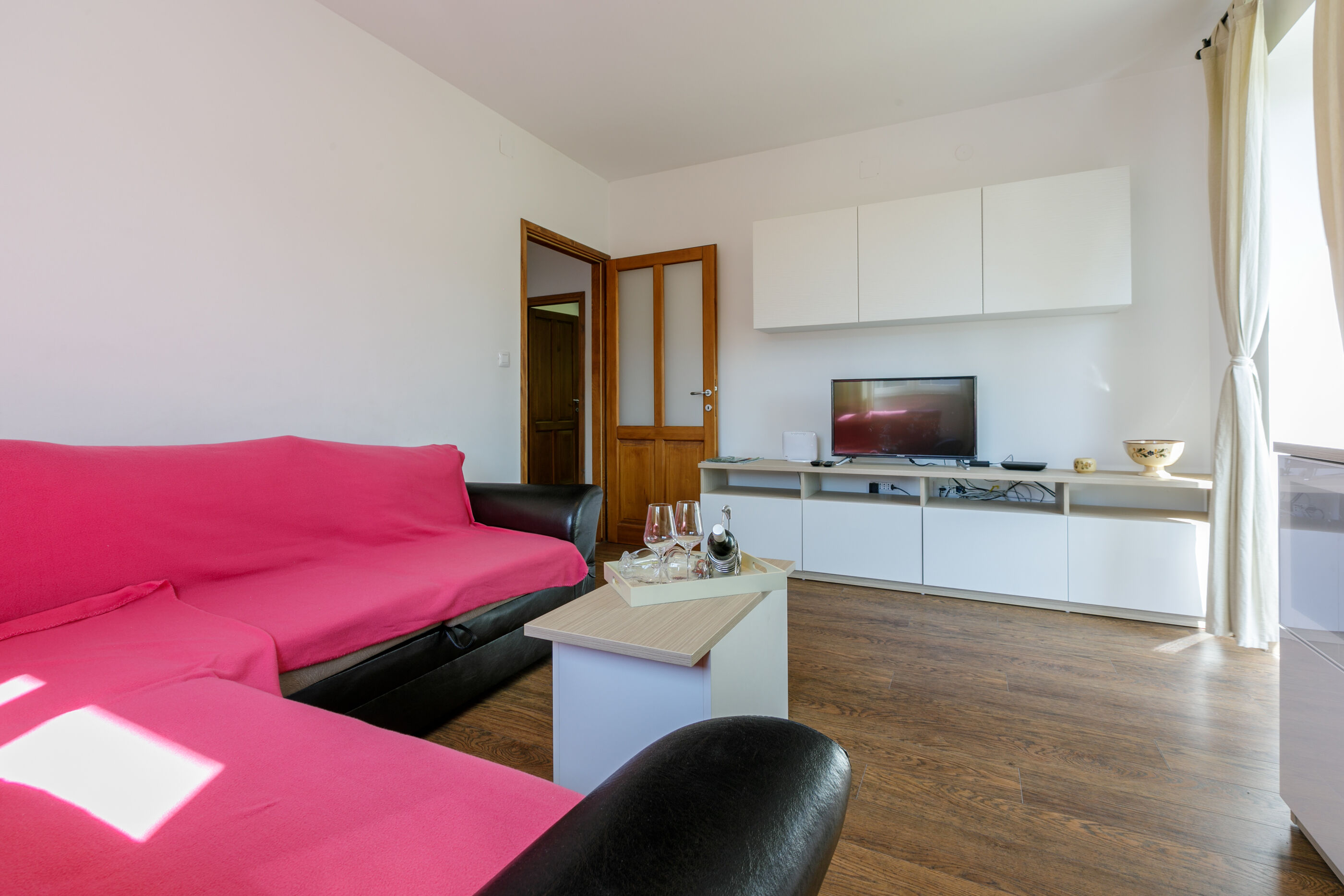 Apartment Nika 60331-A1