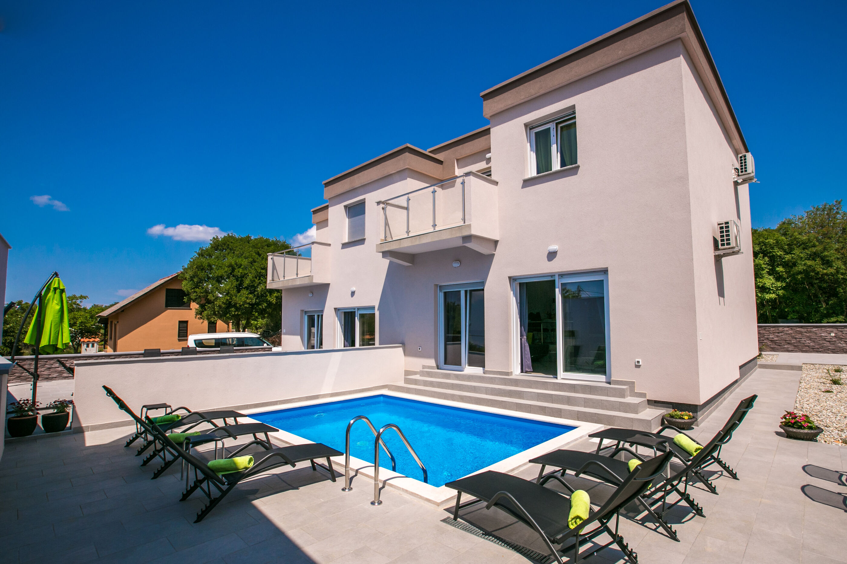 House Green 62274-K1