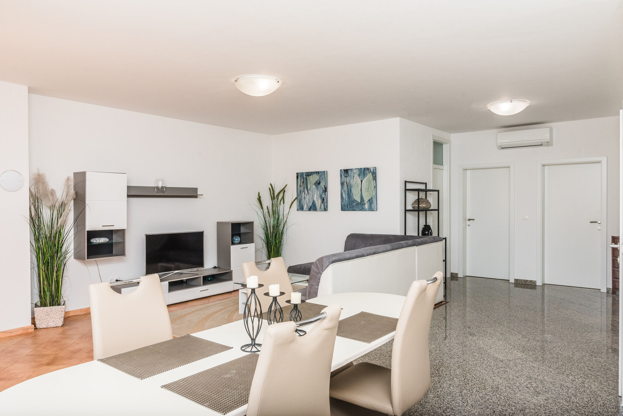 Apartments Marcel 80401-A1