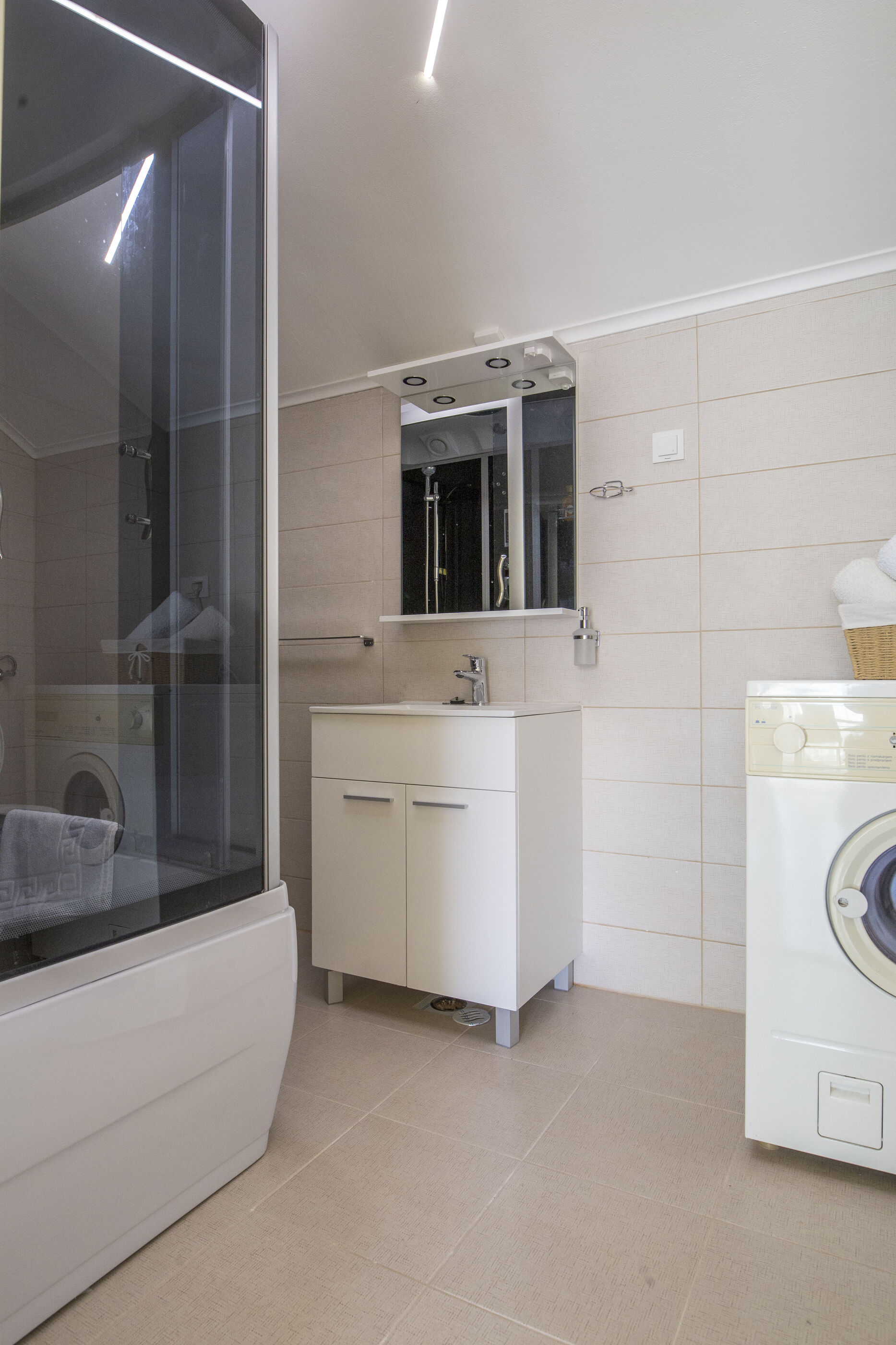 Apartment Zorana 40398-A1