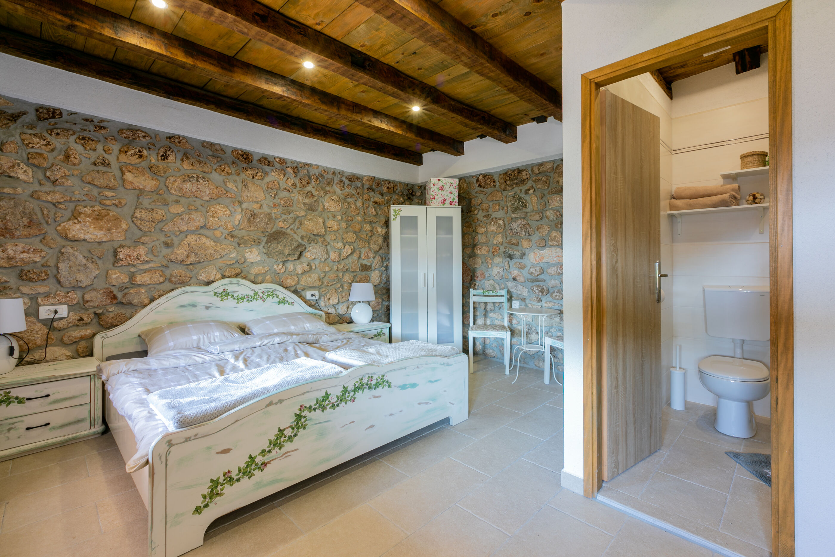 Villa Romantic V6981-K1