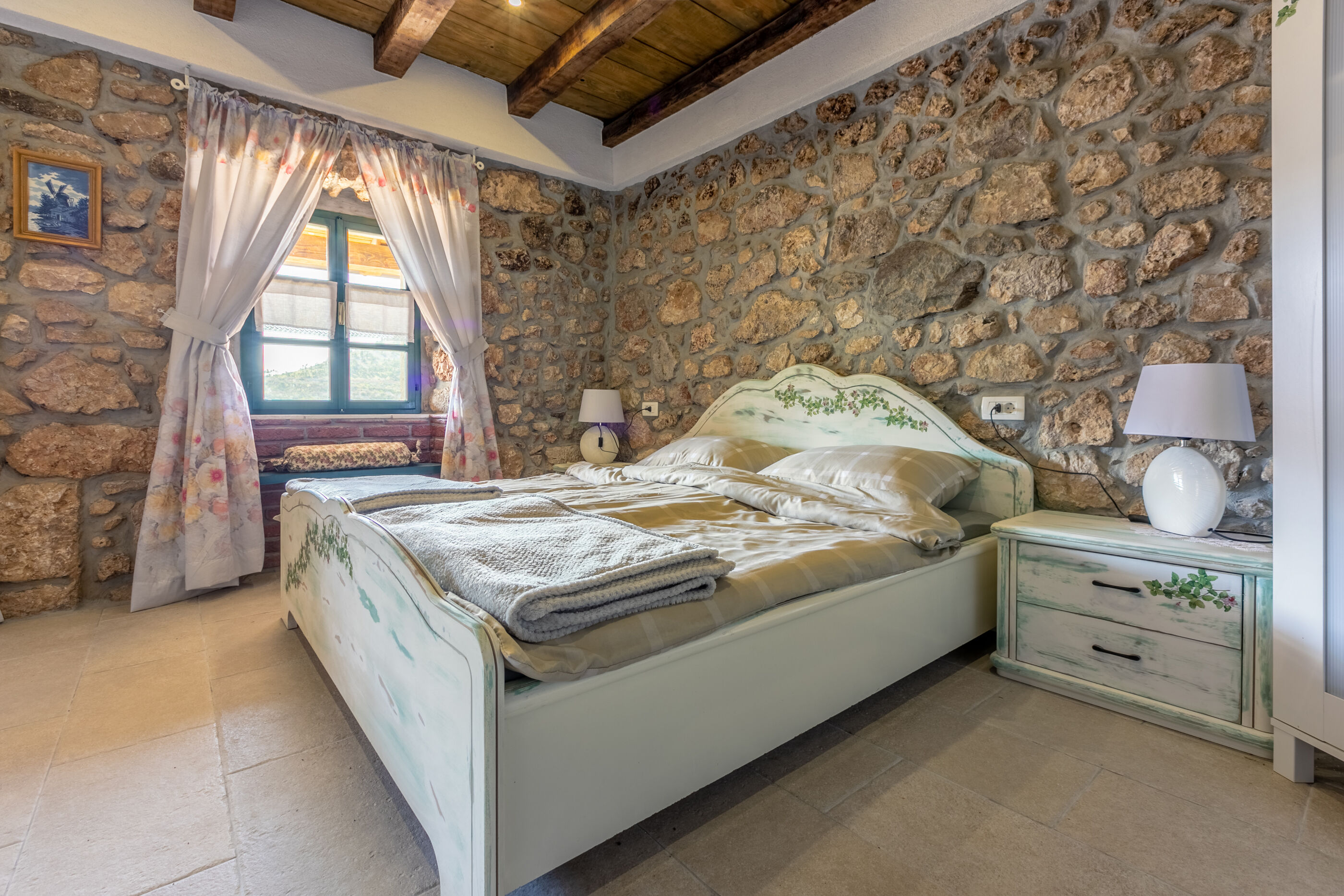 Villa Romantic V6981-K1