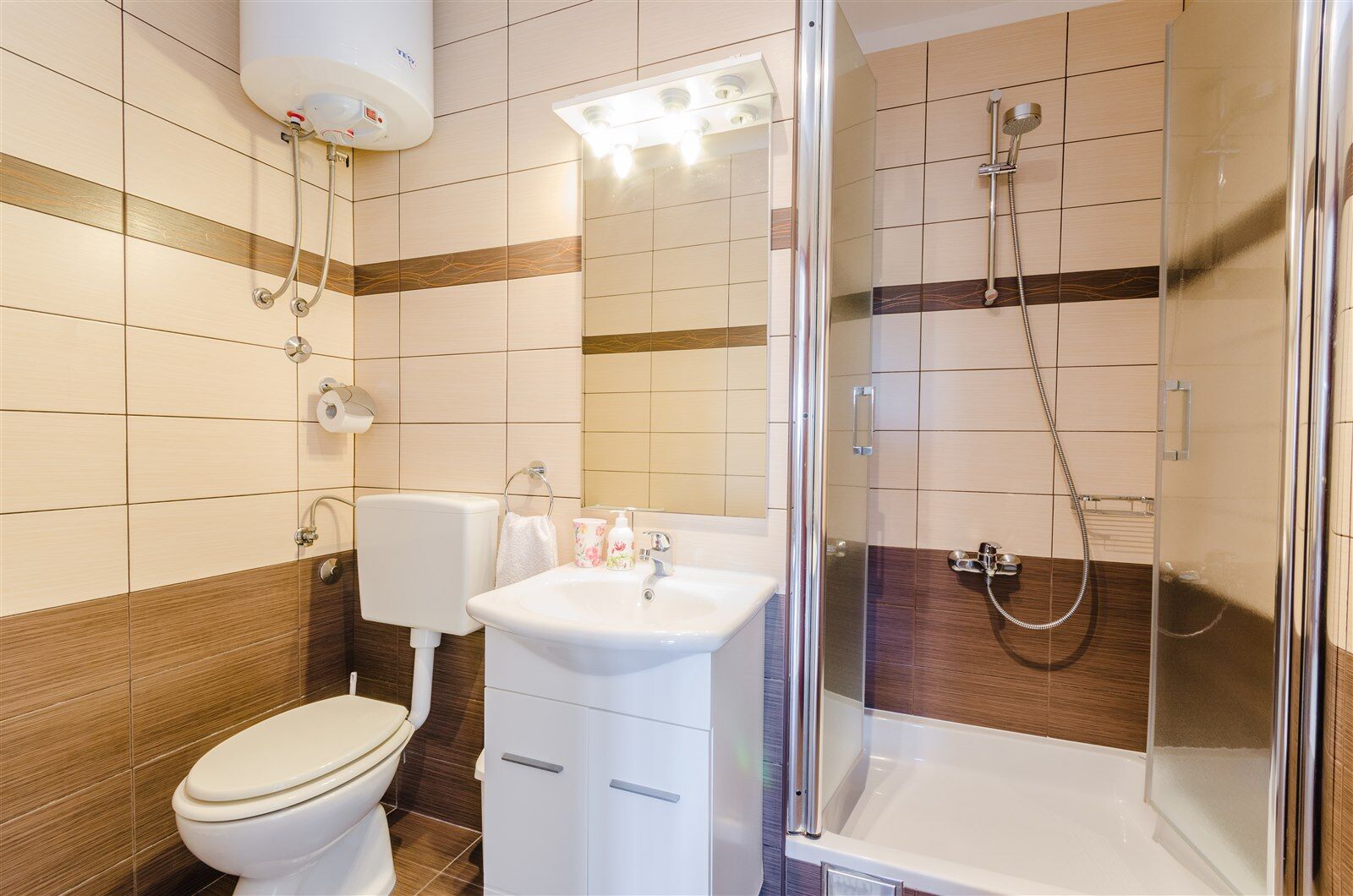 Apartments Rajna 80481-A1