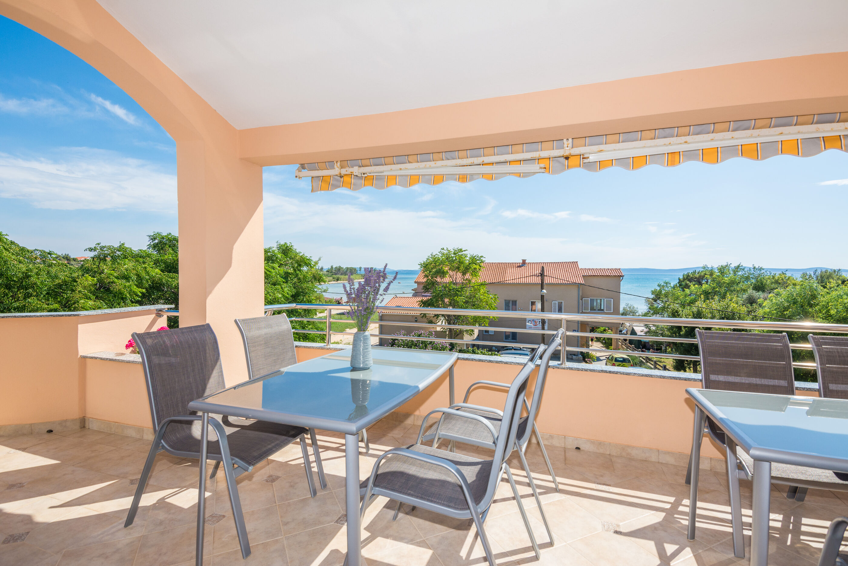 Apartments Medanic A2