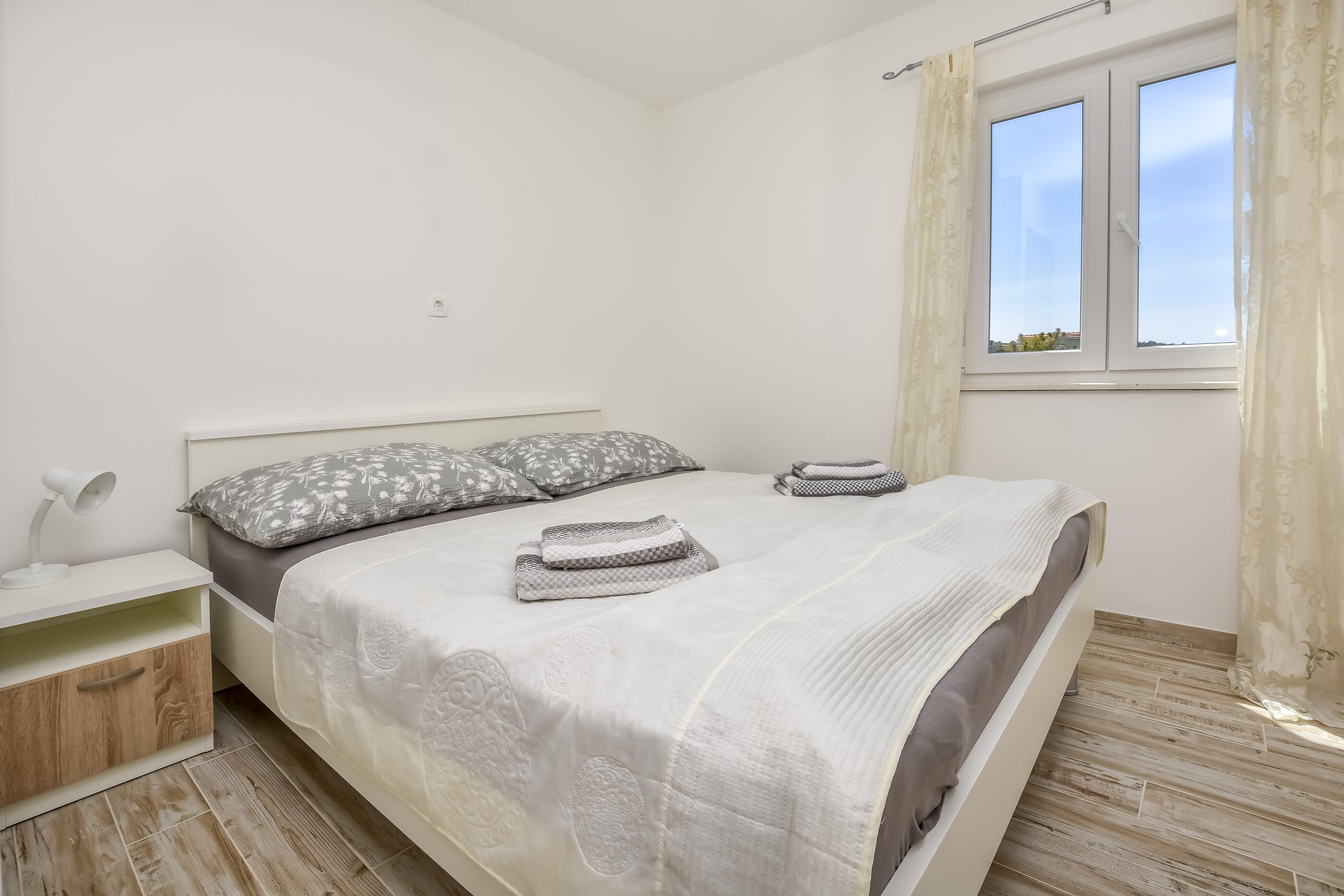 Apartments Jelena 79901-A1
