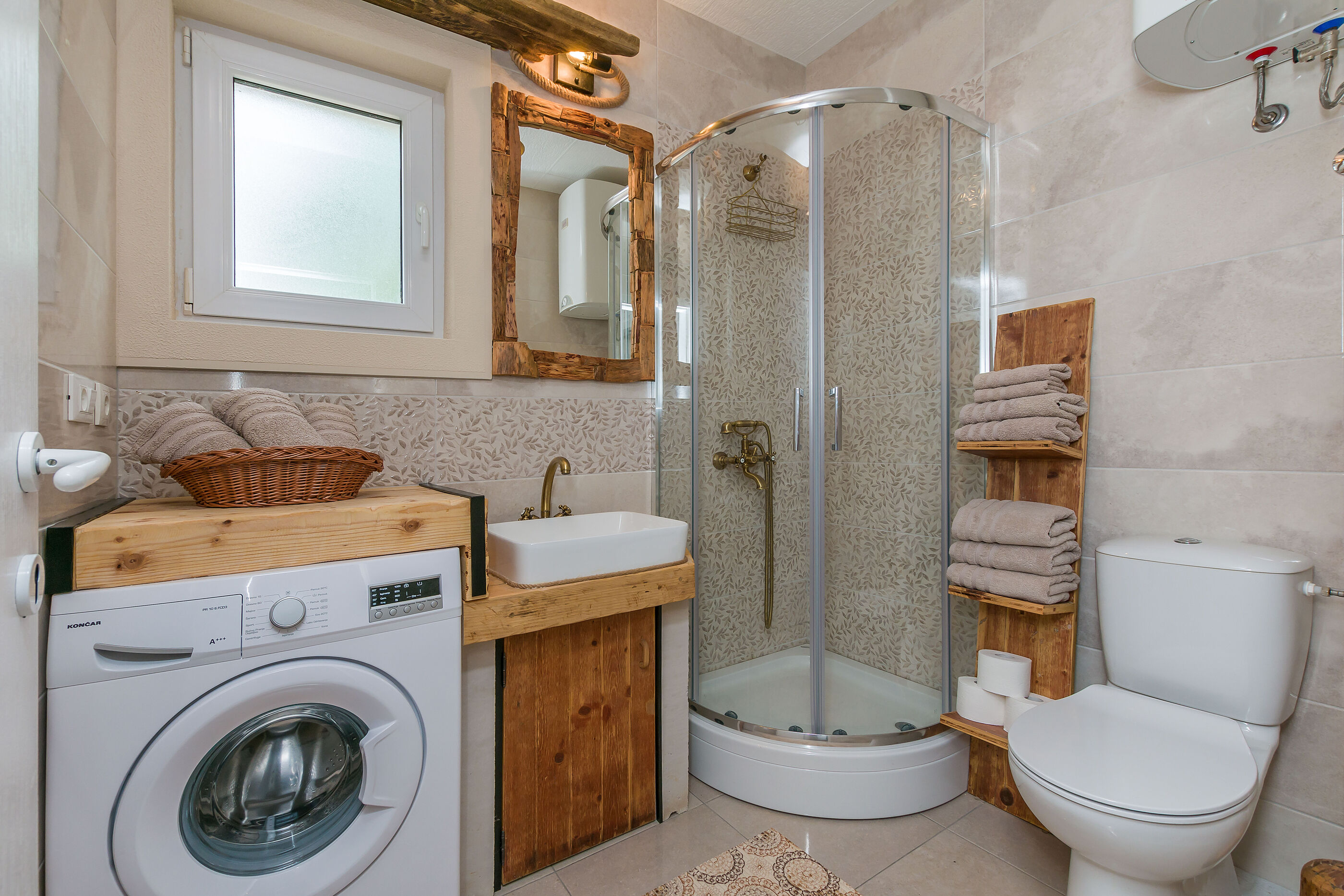 House Mali dvori 81161-K1