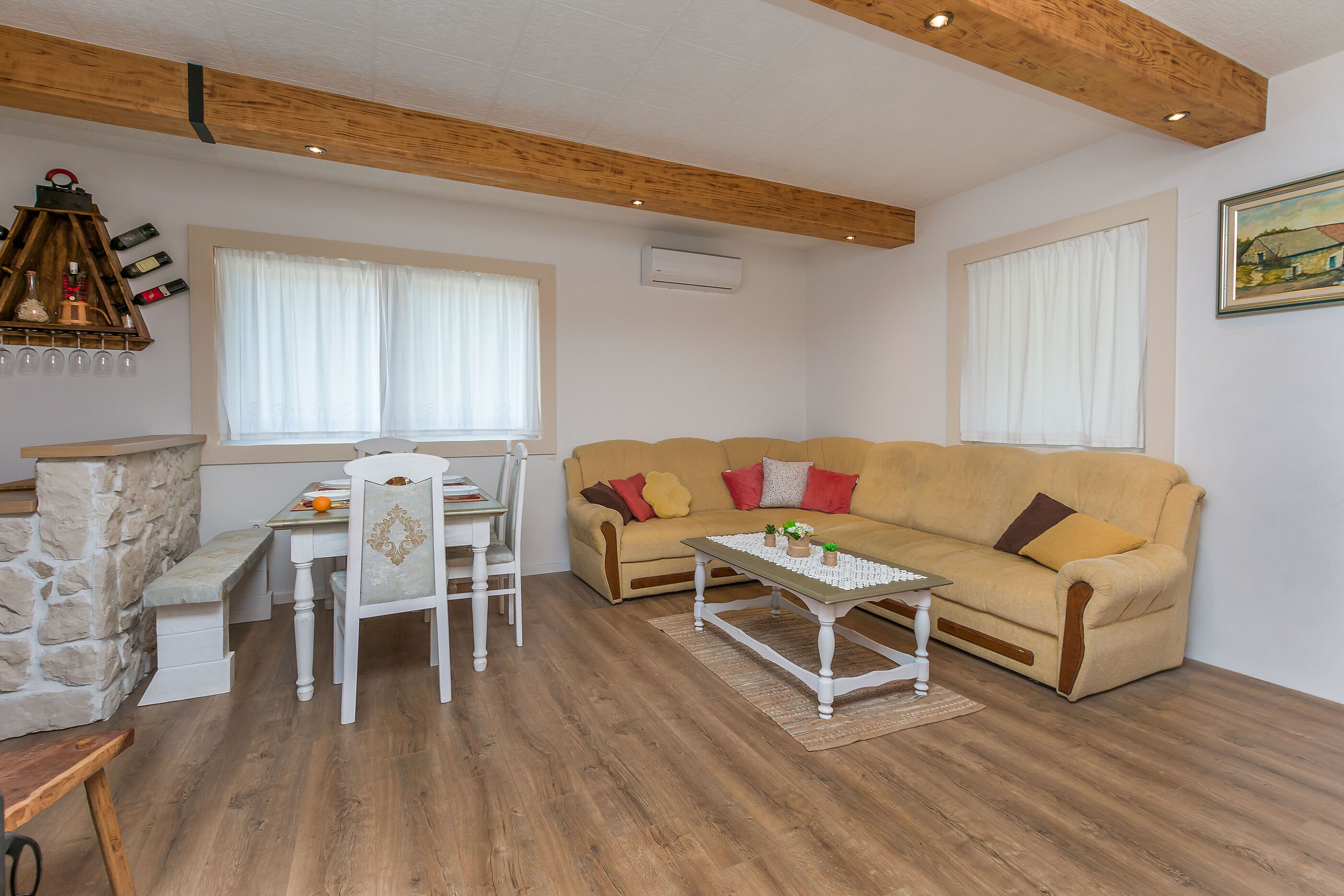 House Mali dvori 81161-K1