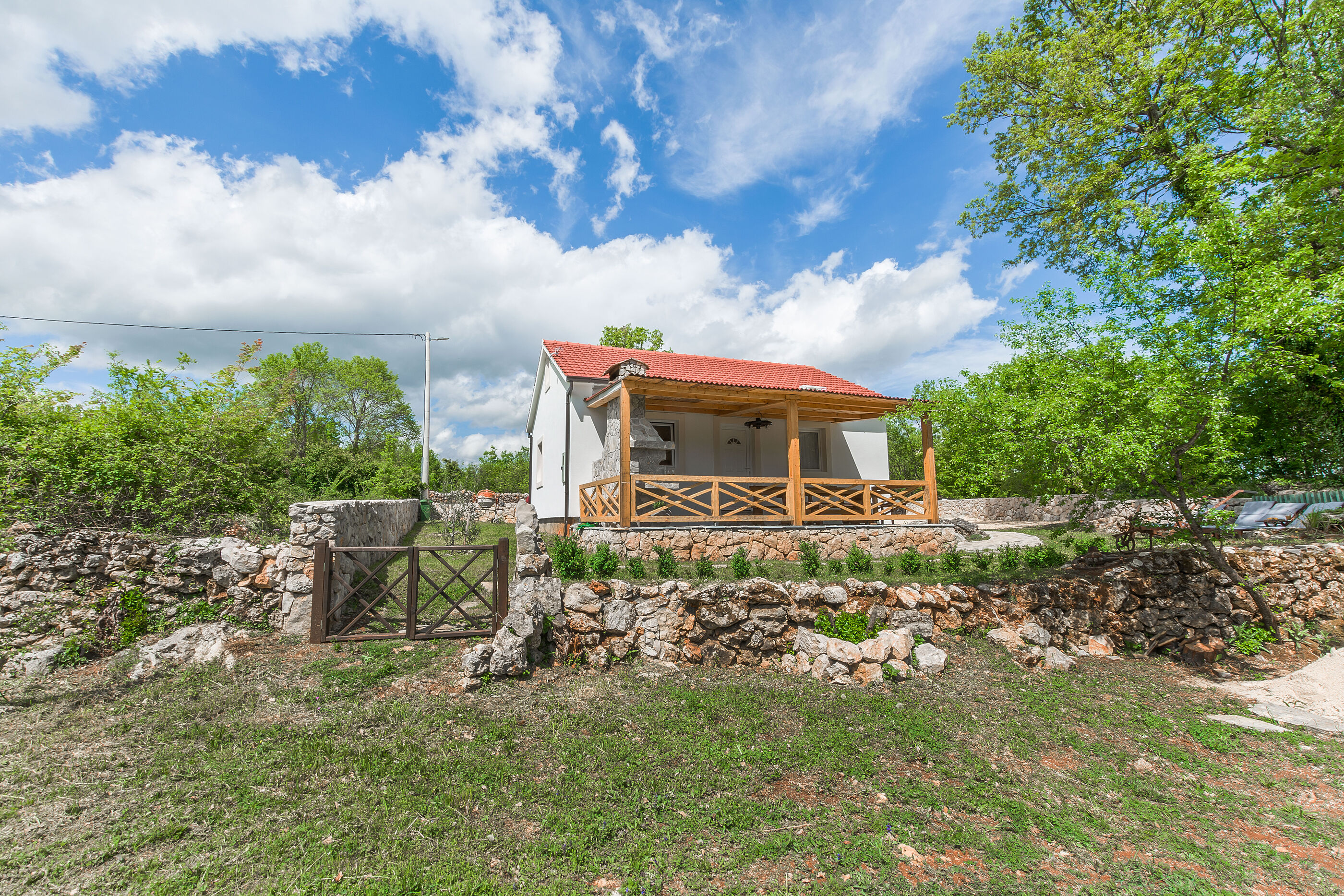 House Mali dvori 81161-K1