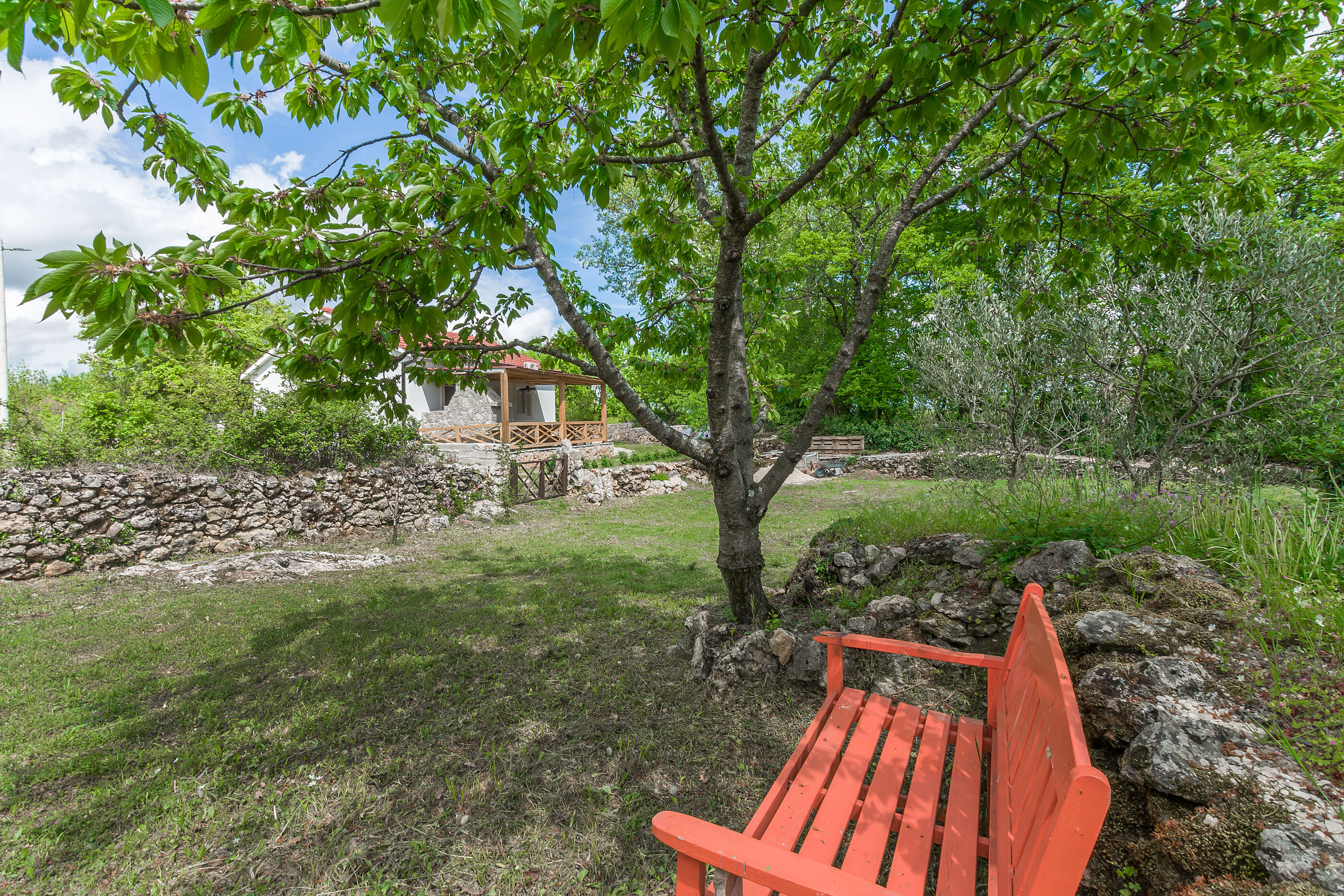 House Mali dvori 81161-K1