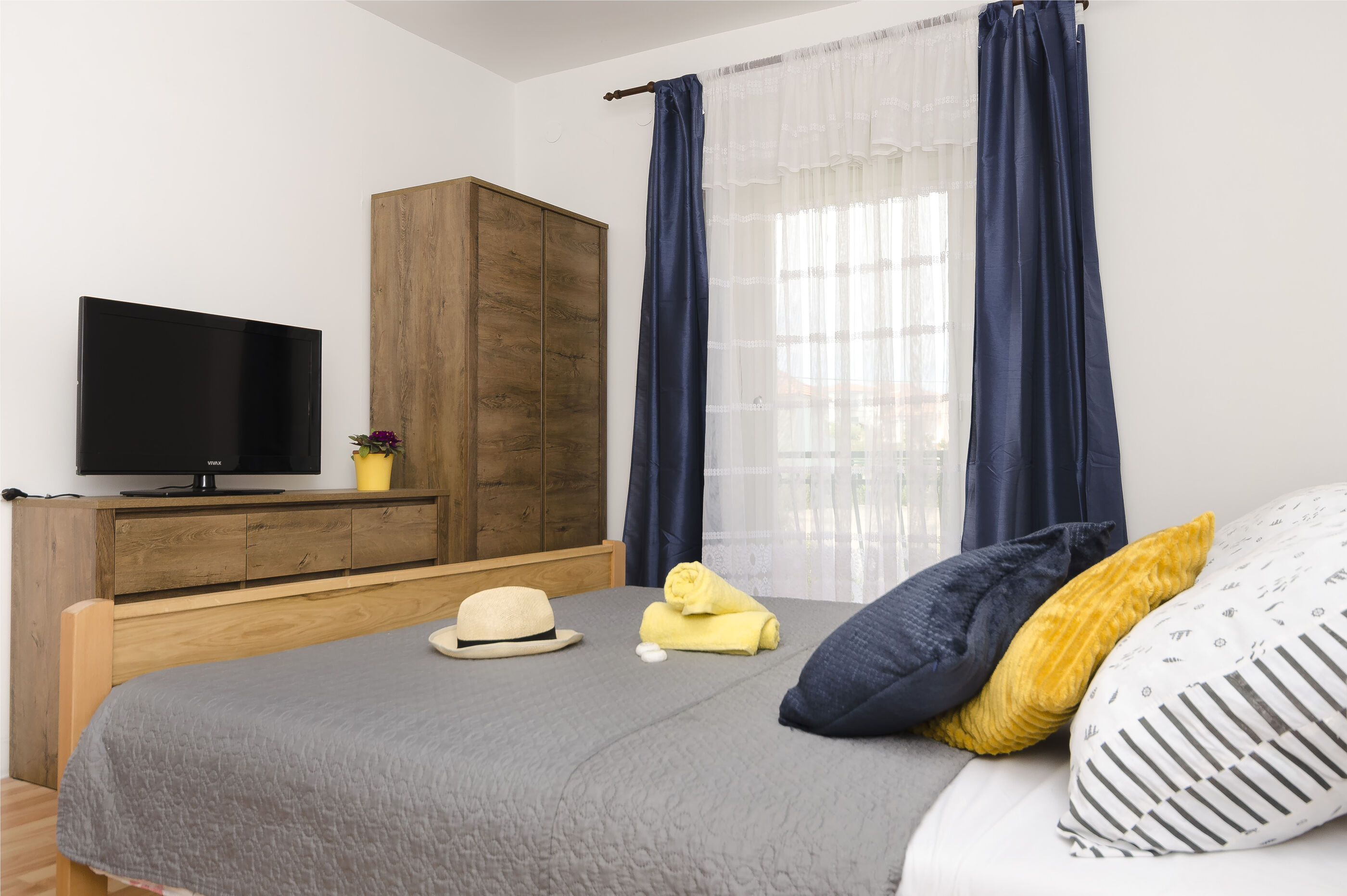 Apartments Ivana 81281-A1
