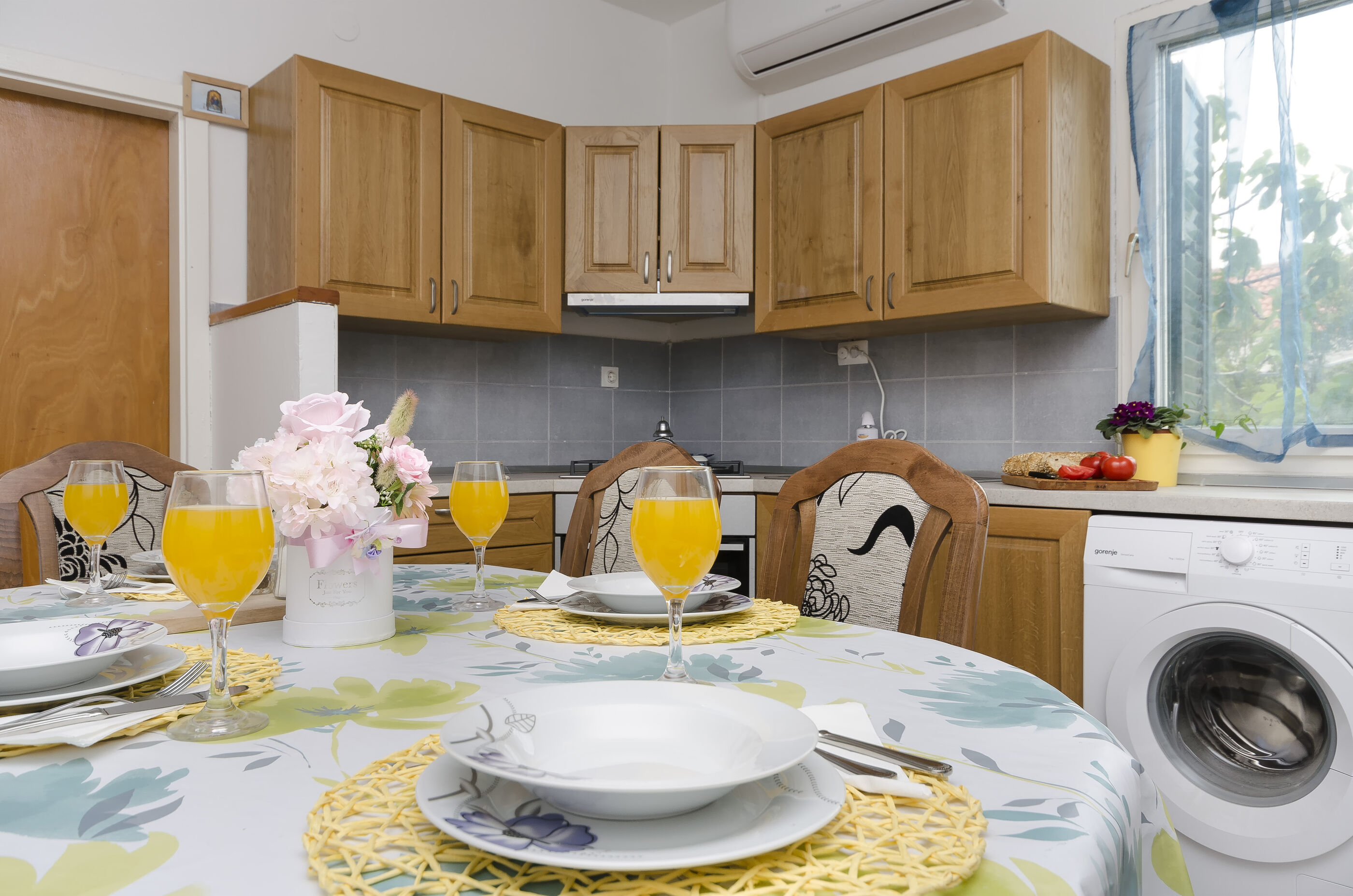 Apartments Ivana 81281-A1