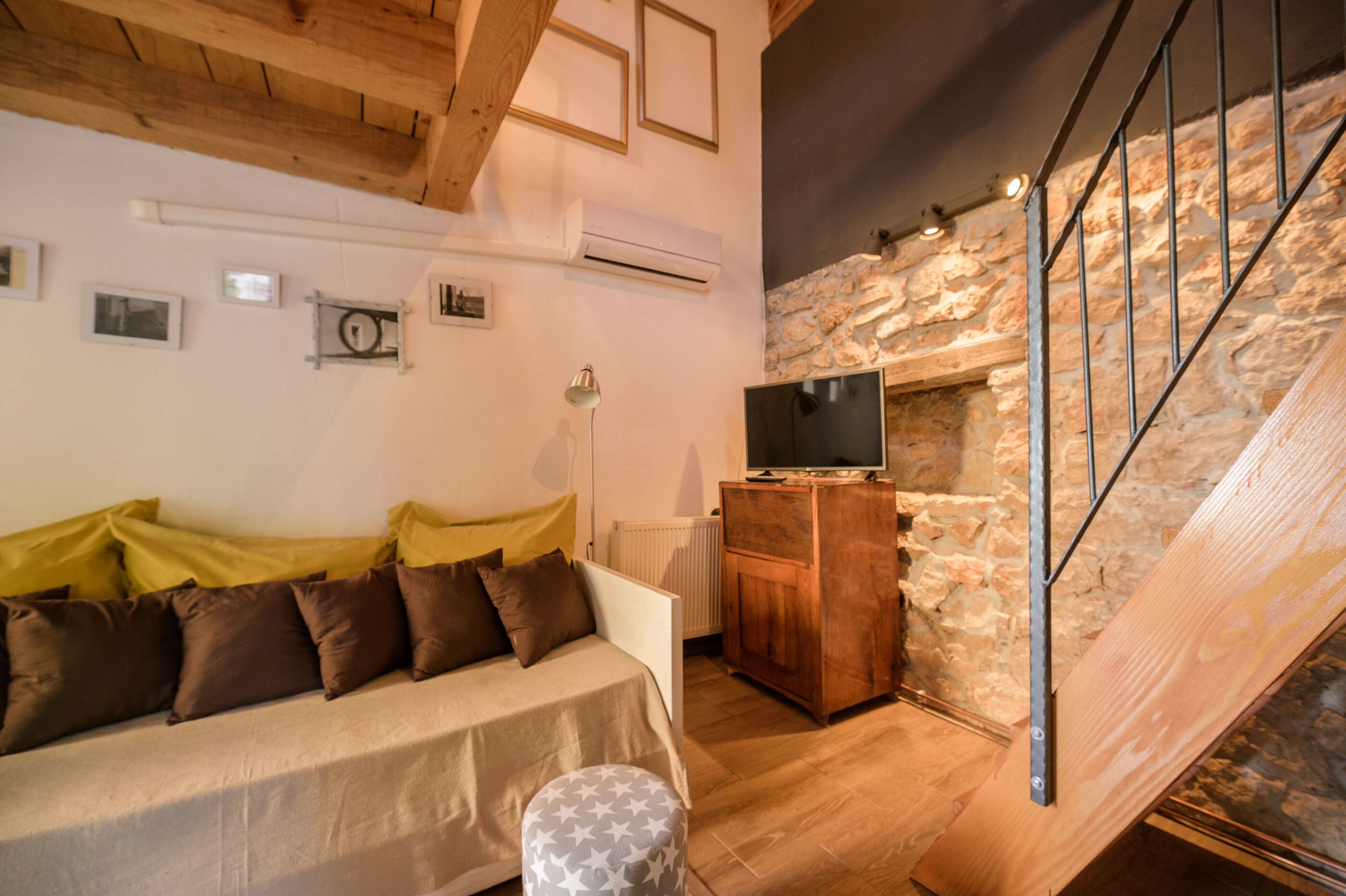 Pansion Boutique Hostel Mali Pariz 41781-S7