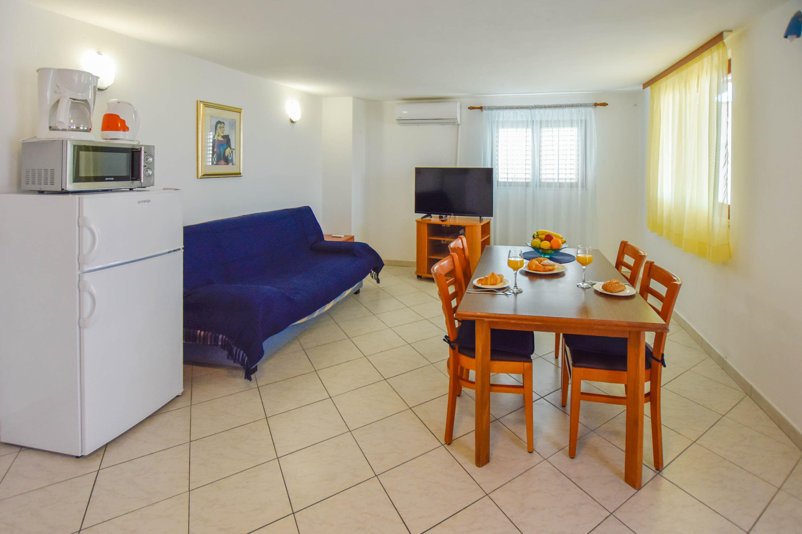 Apartments Jacqueline 81301-A4