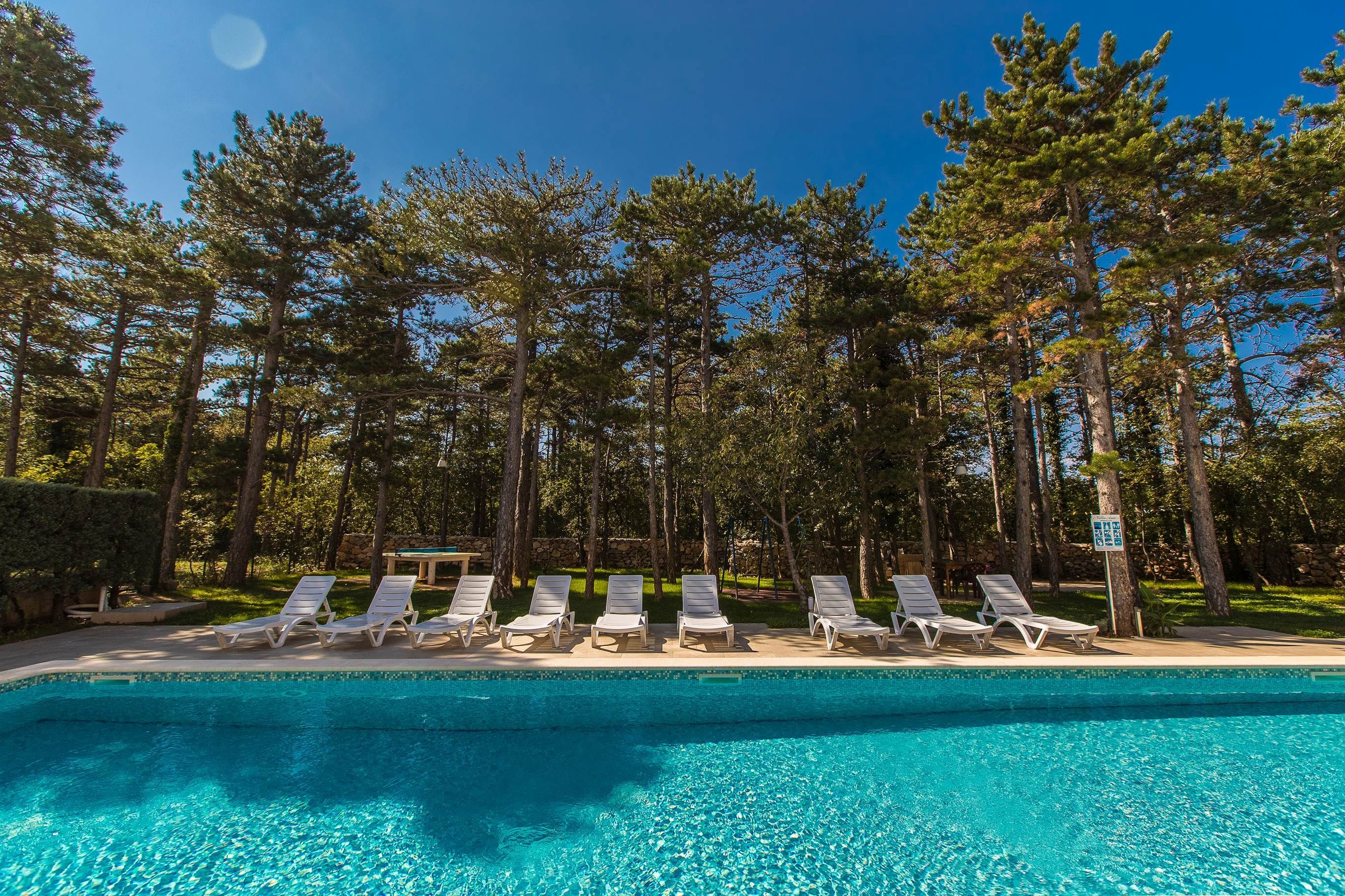 Apartments Villa Anne 81411-A3
